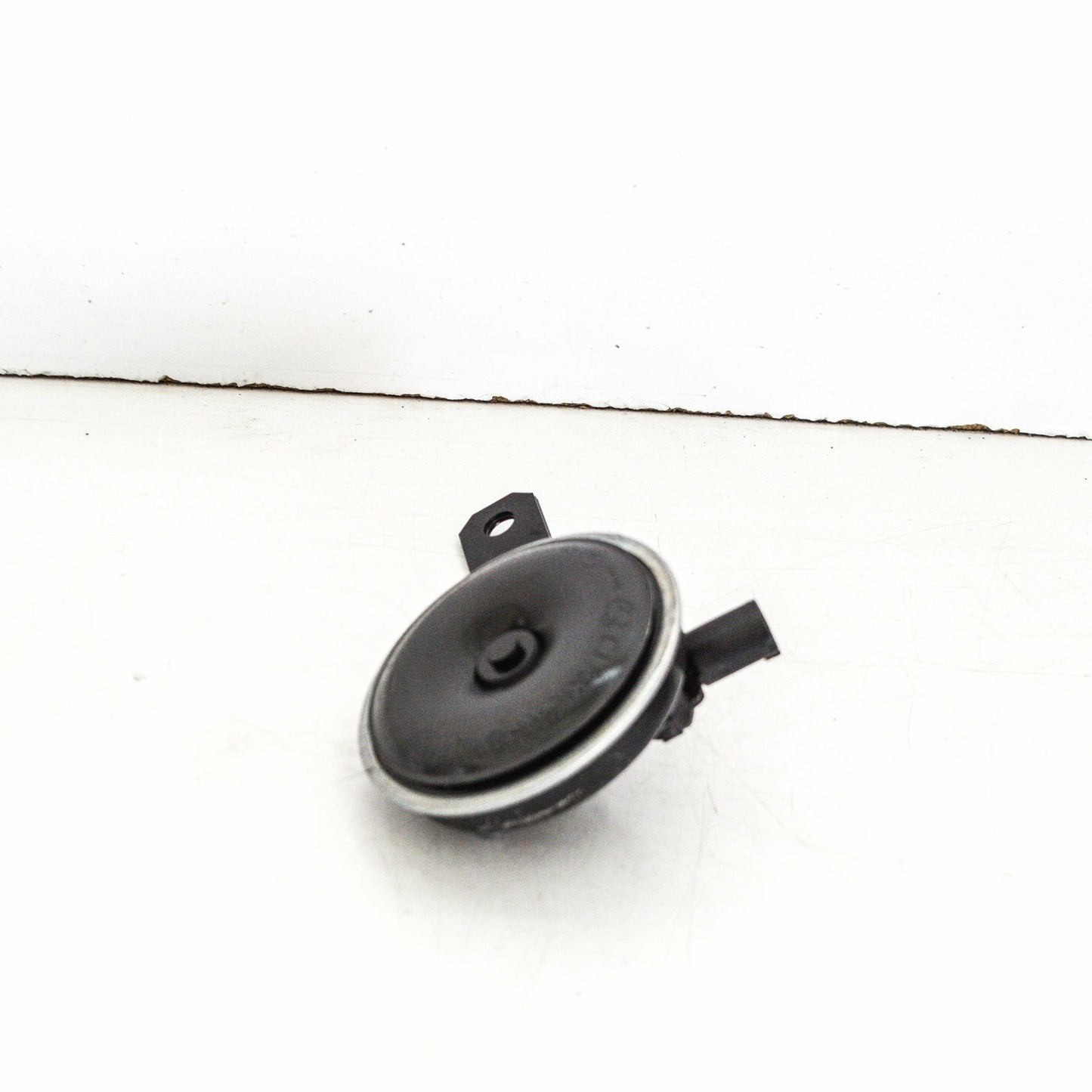 NEW MERCEDES BENZ VIANO W639 LOW TONE HORN SIGNAL A6395400076 ORIGINAL