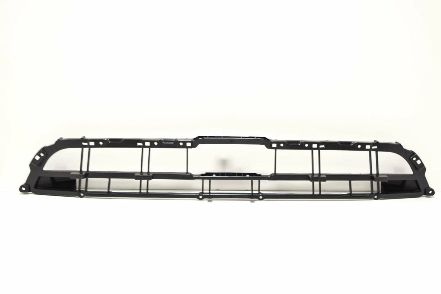 NEW AUDI A8 4N FRONT BUMPER LOWER CENTER CLOSING ELEMENT 4N0807683A9B9