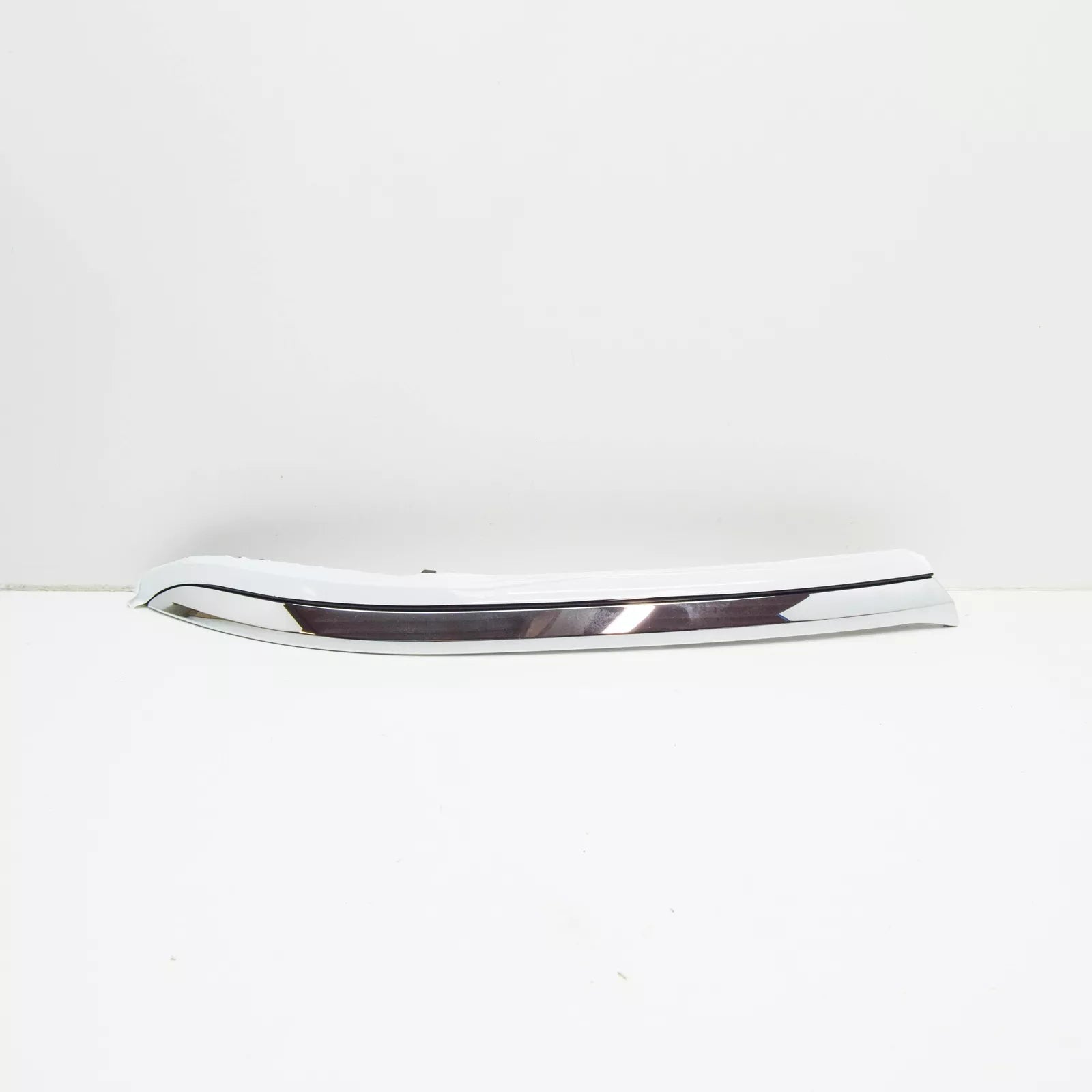 NEW VOLKSWAGEN ATLAS CA1 TERAMONT FRONT RIGHT HEADLIGHT TRIM 3CN941120B ORIGINAL