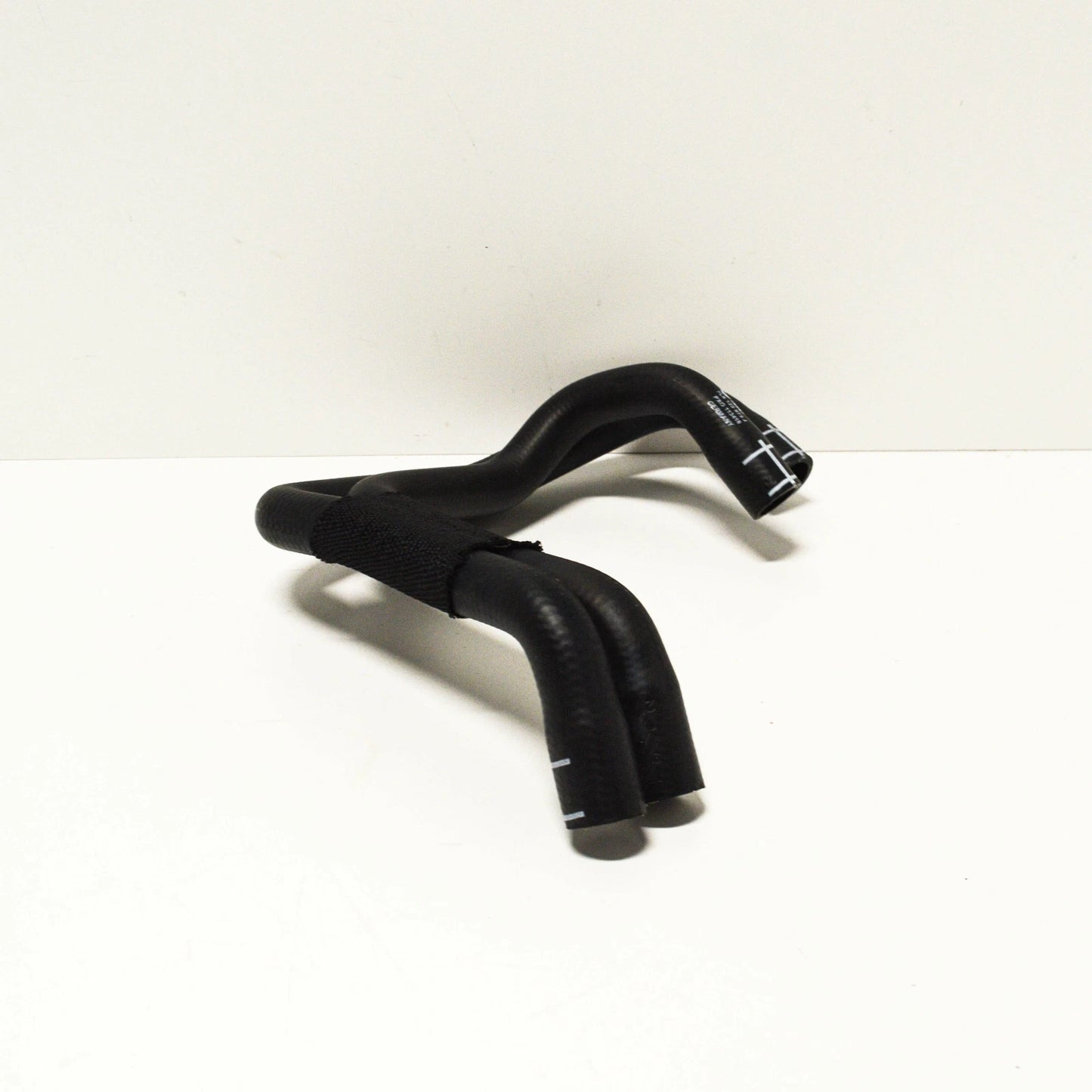 NEW AUDI Q7 4L COOLANT PIPE HOSE 7L6122073J