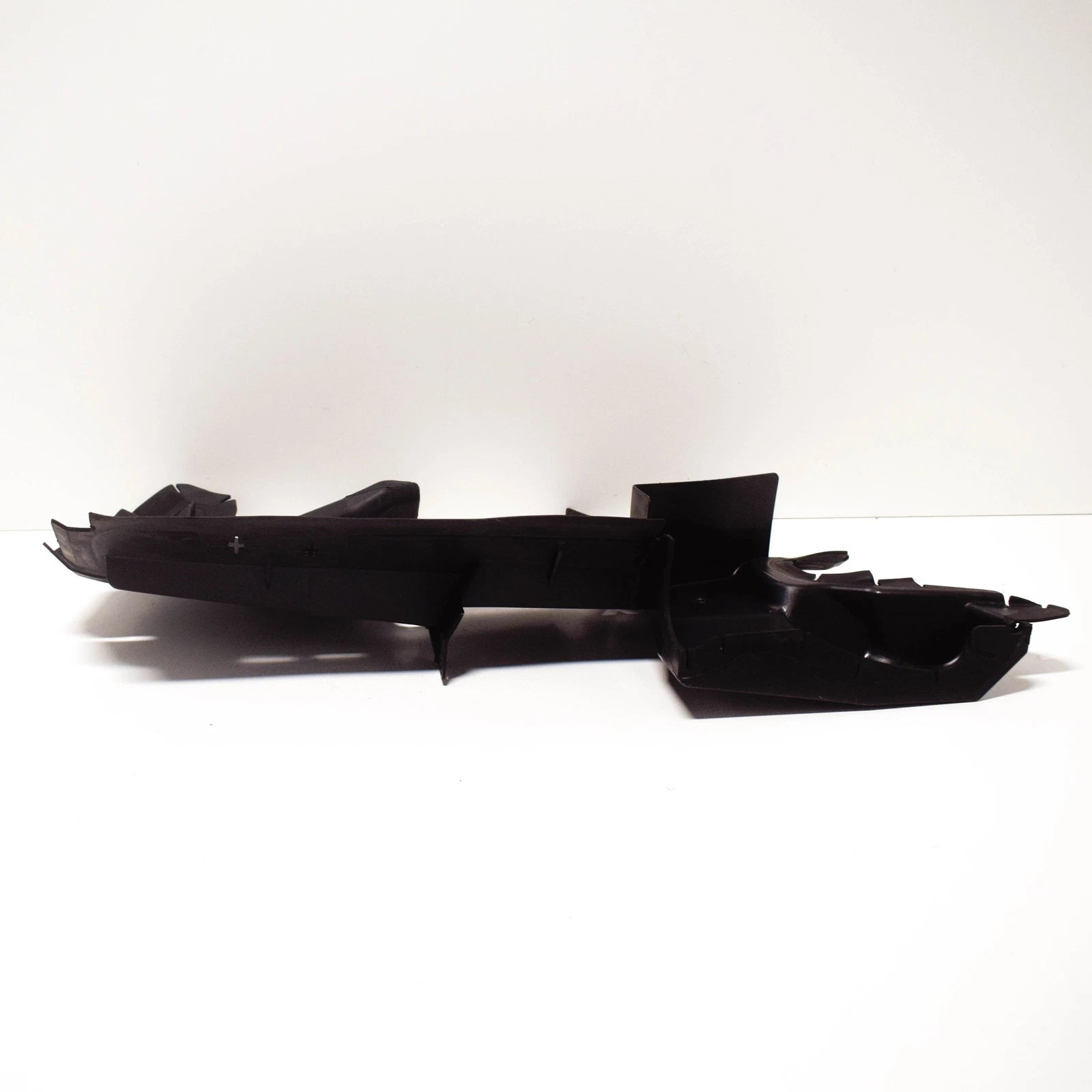 NEW MERCEDES-BENZ SL R230 RIGHT AIR BAFFLE A2305053430 ORIGINAL