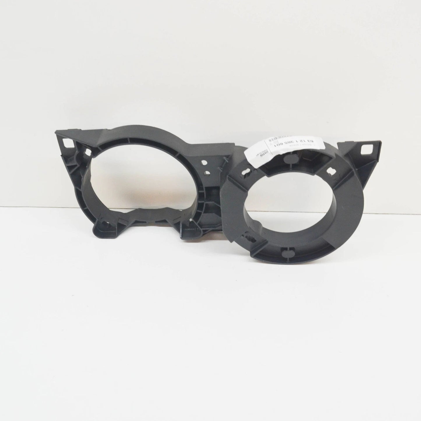 NEW BMW 3 E30 FRONT LEFT HEADLIGHT SUPPORTING FRAME 63121385601 1385601 ORIGINAL