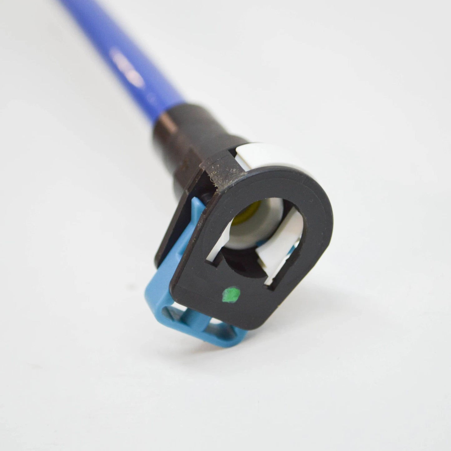 NEW BMW 5 G30 ACTIVATED CHARCOAL FILTER BREATHER LINE 16137483715 ORIGINAL