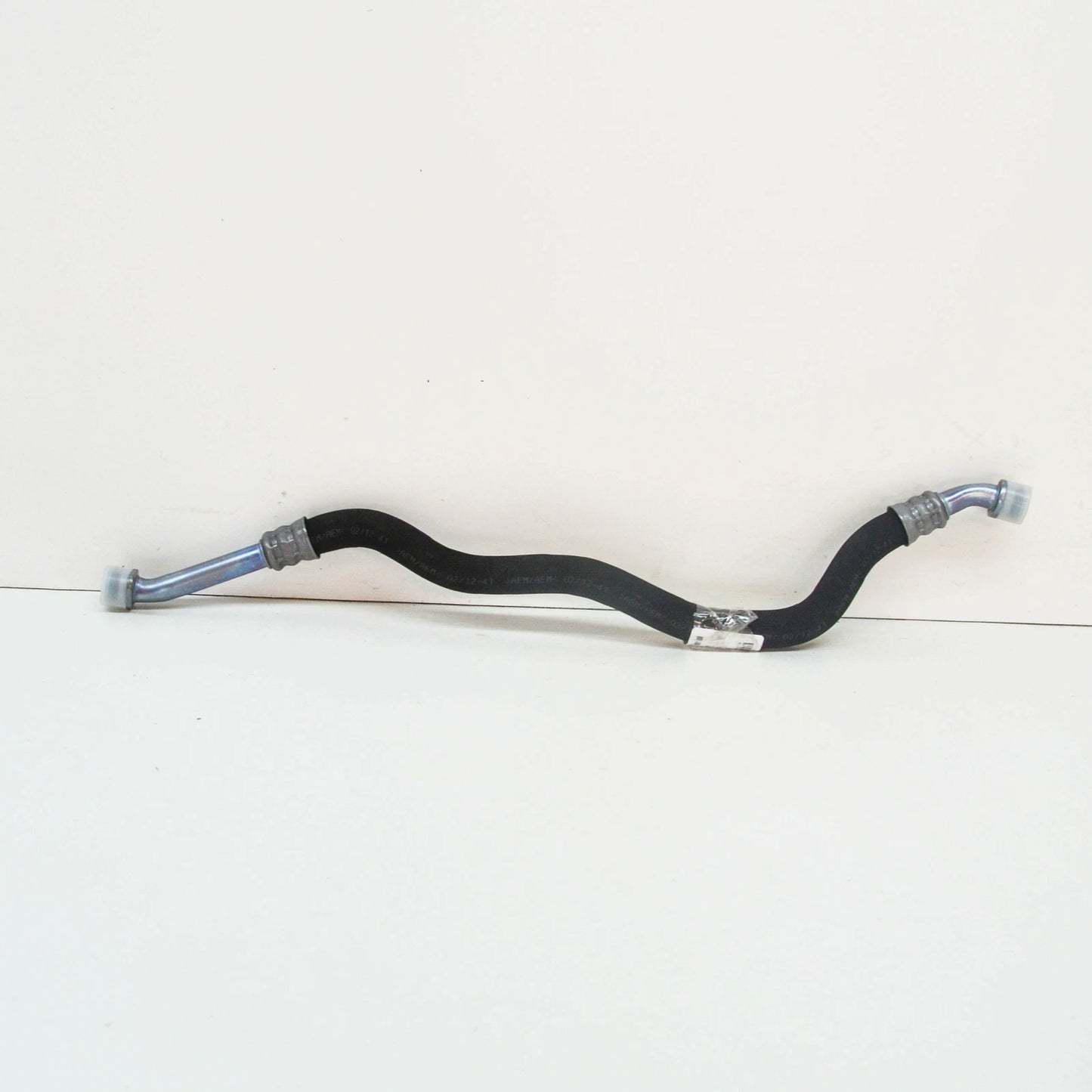 NEW MB C W204 AMG ENGINE AT SEPARATION POINT OIL LINE A2042700127 ORIGINAL