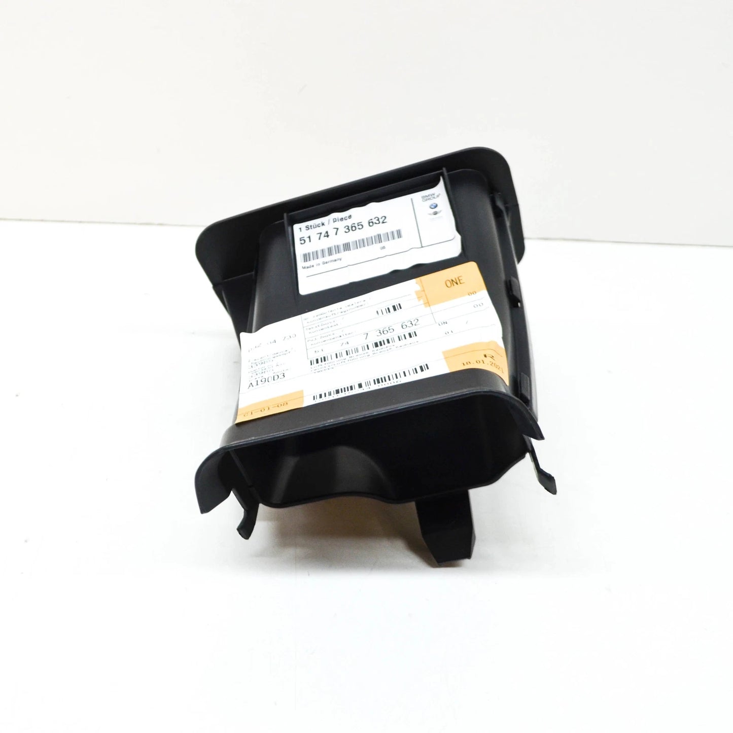 NEW BMW 7 G11 RIGHT SIDE BRAKE AIR DUCT 51747365632 7365632 2016 ORIGINAL