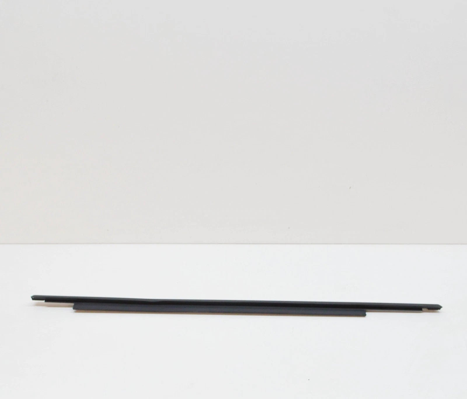 NEW AUDI A4 B8 REAR LEFT WINDOW TRIM 8K0839477F