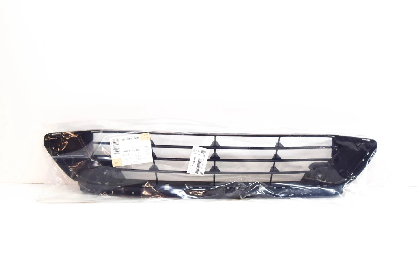 NEW BMW 2 F45 FRONT BUMPER CENTER GRILLE SPORT LINE PDC 51117364731 2015