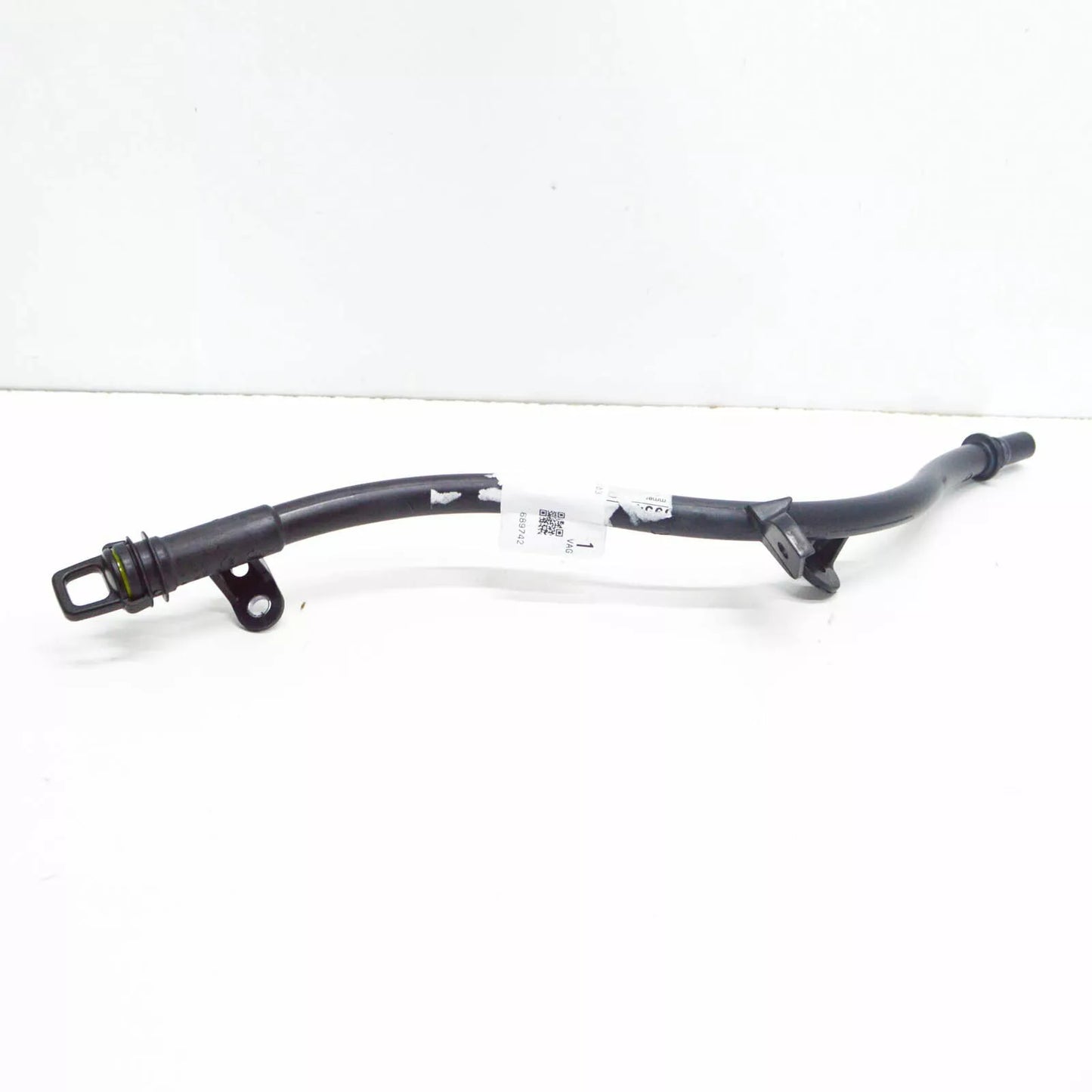 NEW AUDI A4 8K B8 ENGINE OIL DISPSTICK 03L115607AA