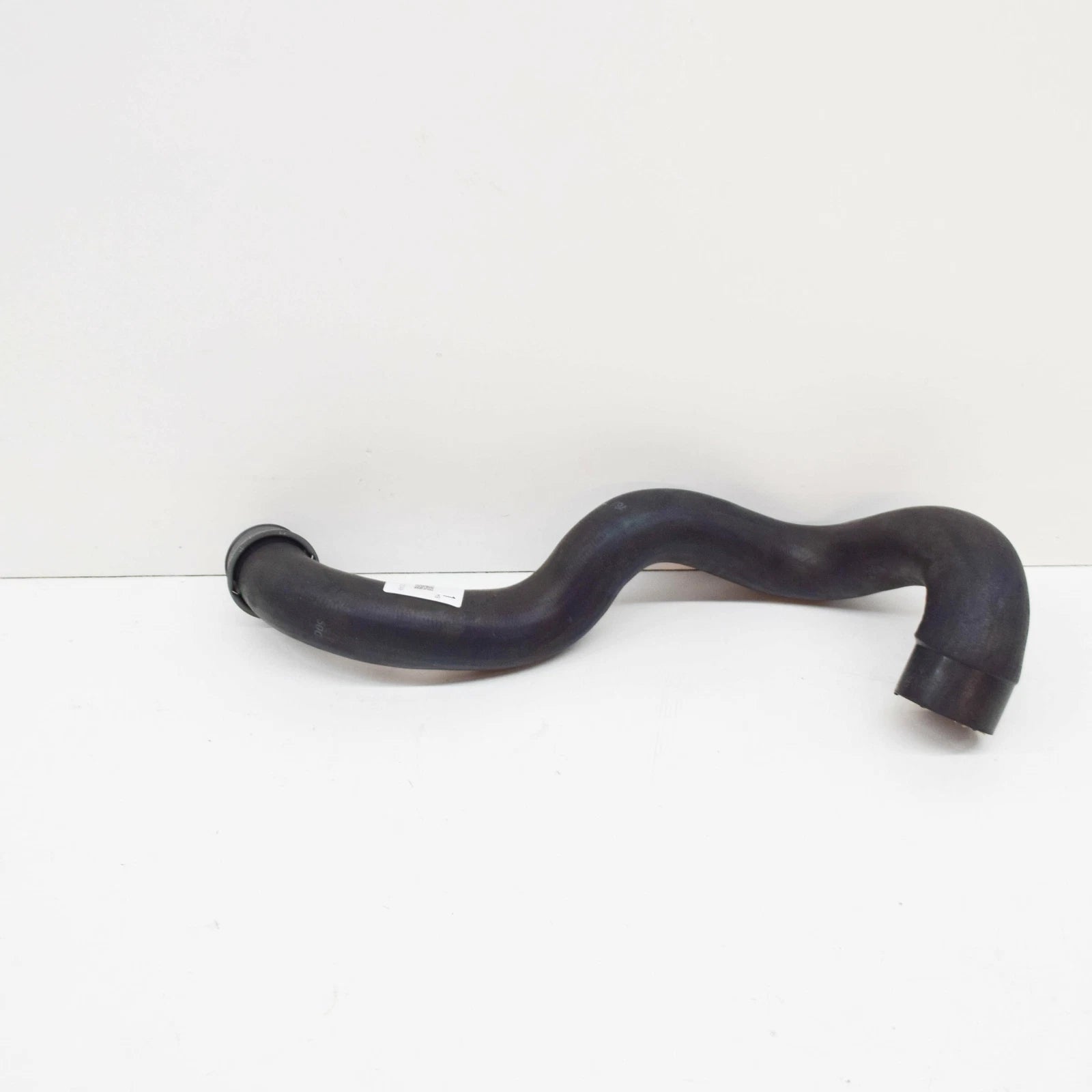 NEW MERCEDES-BENZ E-CLASS W211 LOWER RADIATOR HOSE A2115010482