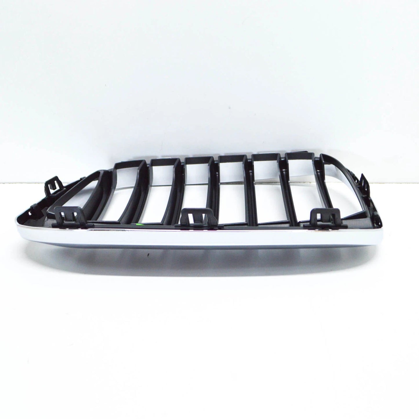 NEW BMW X1 F48 RADIATOR RIGHT GRILLE X LINE 51117383366 7383366 2015 ORIGINAL