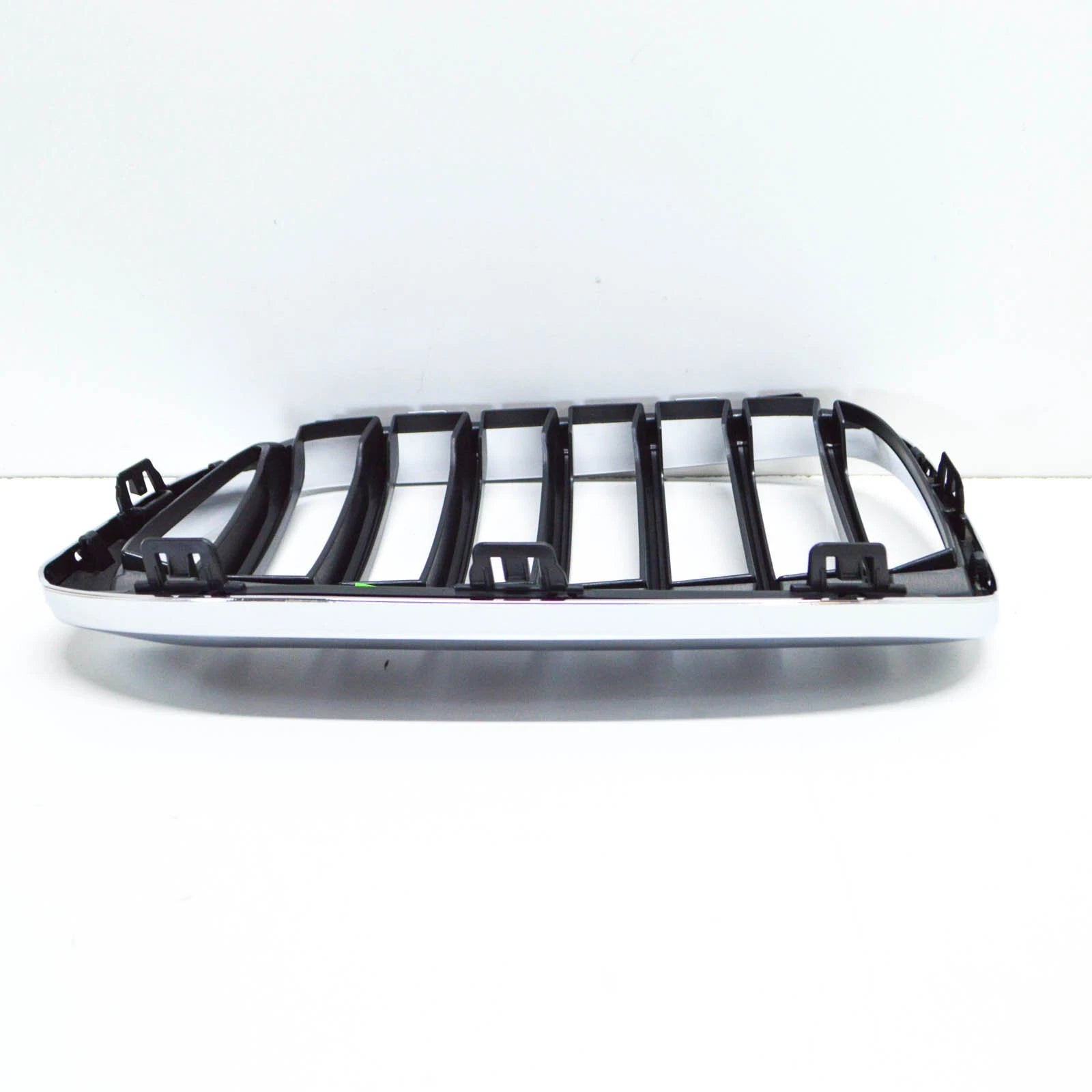 NEW BMW X1 F48 RADIATOR RIGHT GRILLE X LINE 51117383366 7383366 2015 ORIGINAL