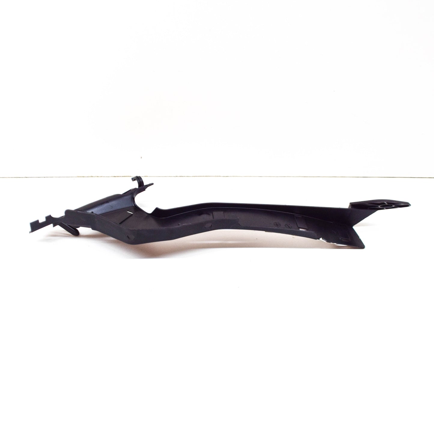 NEW MB C W205 FRONT RIGHT SUSPENSION STRUT TOWER CABLE DUCT A2055467580 ORIGINAL