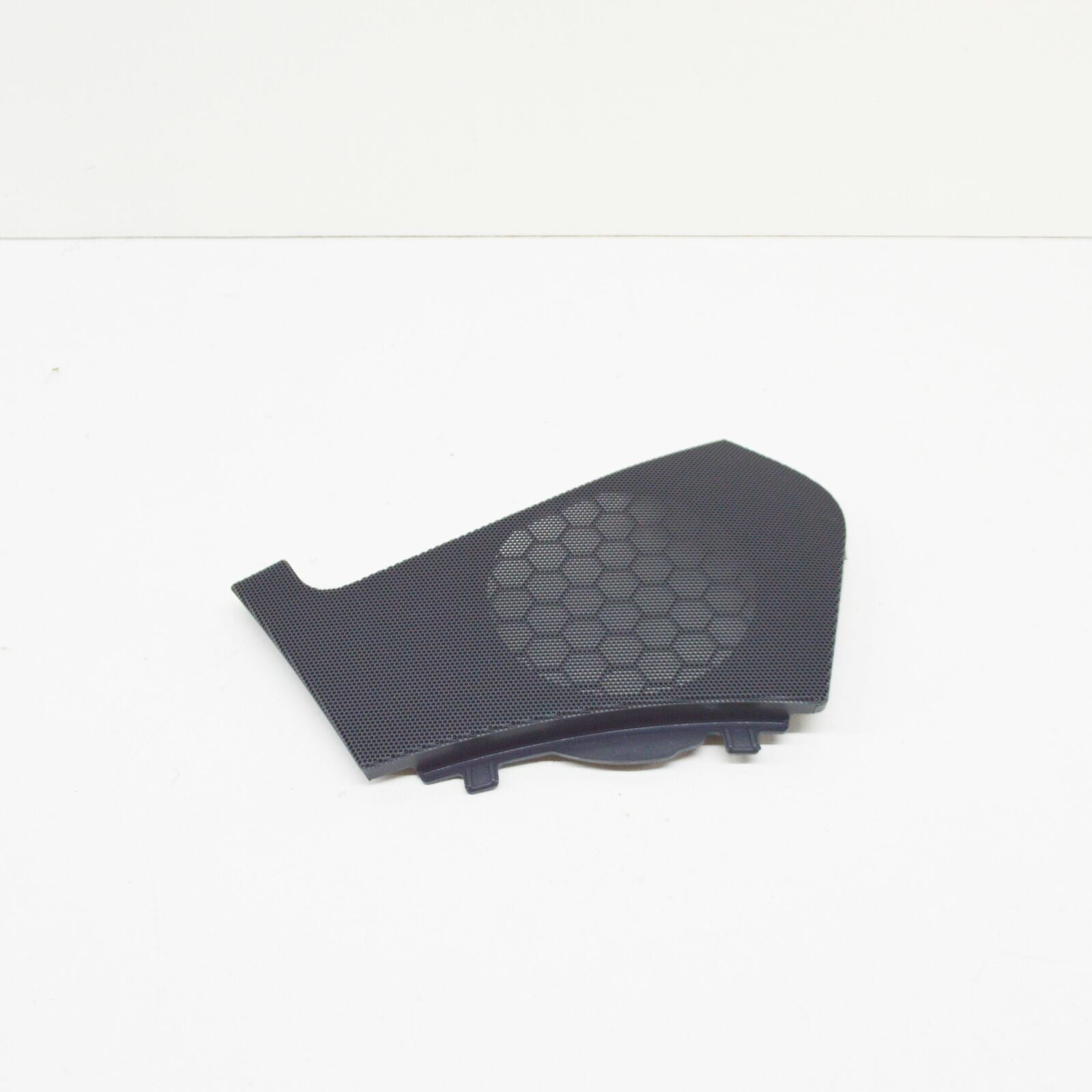 NEW MB SPRINTER W903 INSTRUMENT PANEL LEFT LOUDSPEAKER COVER A9016892608