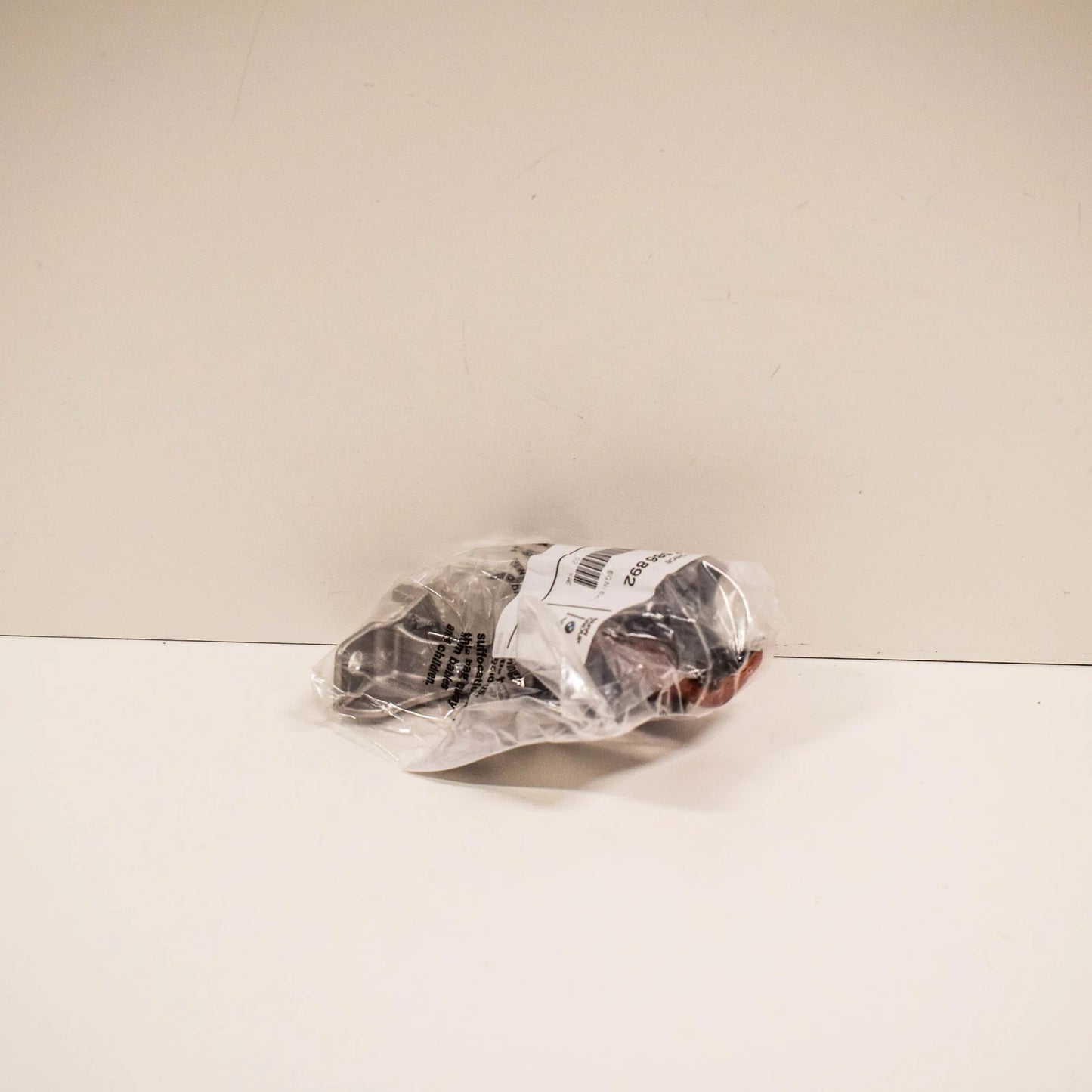 NEW BMW 5 GT F07 ENGINE OIL COOLER LINE BRACKET 17227586892 ORIGINAL