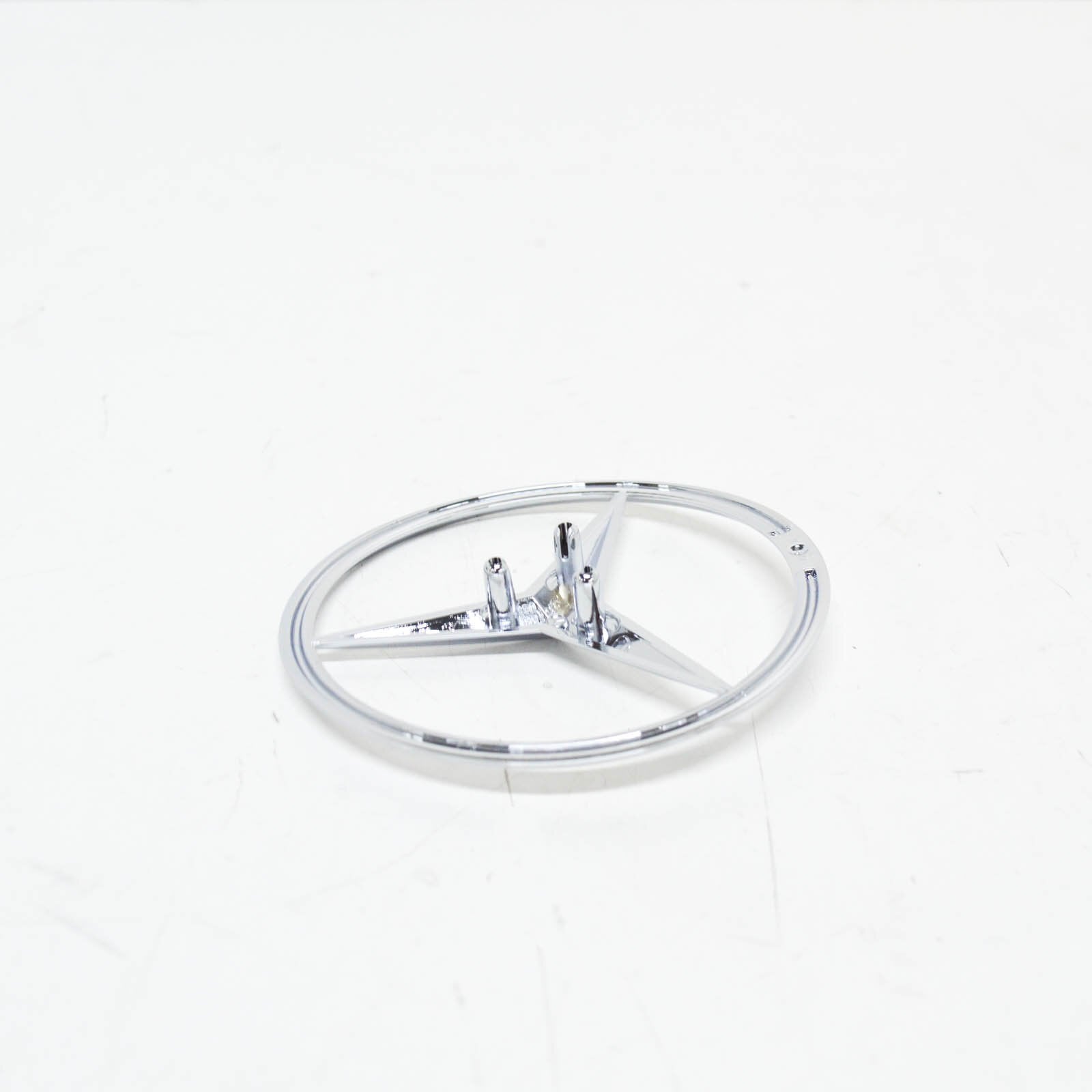 NEW MERCEDES BENZ SL R230 REAR EMBLEM LOGO BADGE A2307580058 ORIGINAL