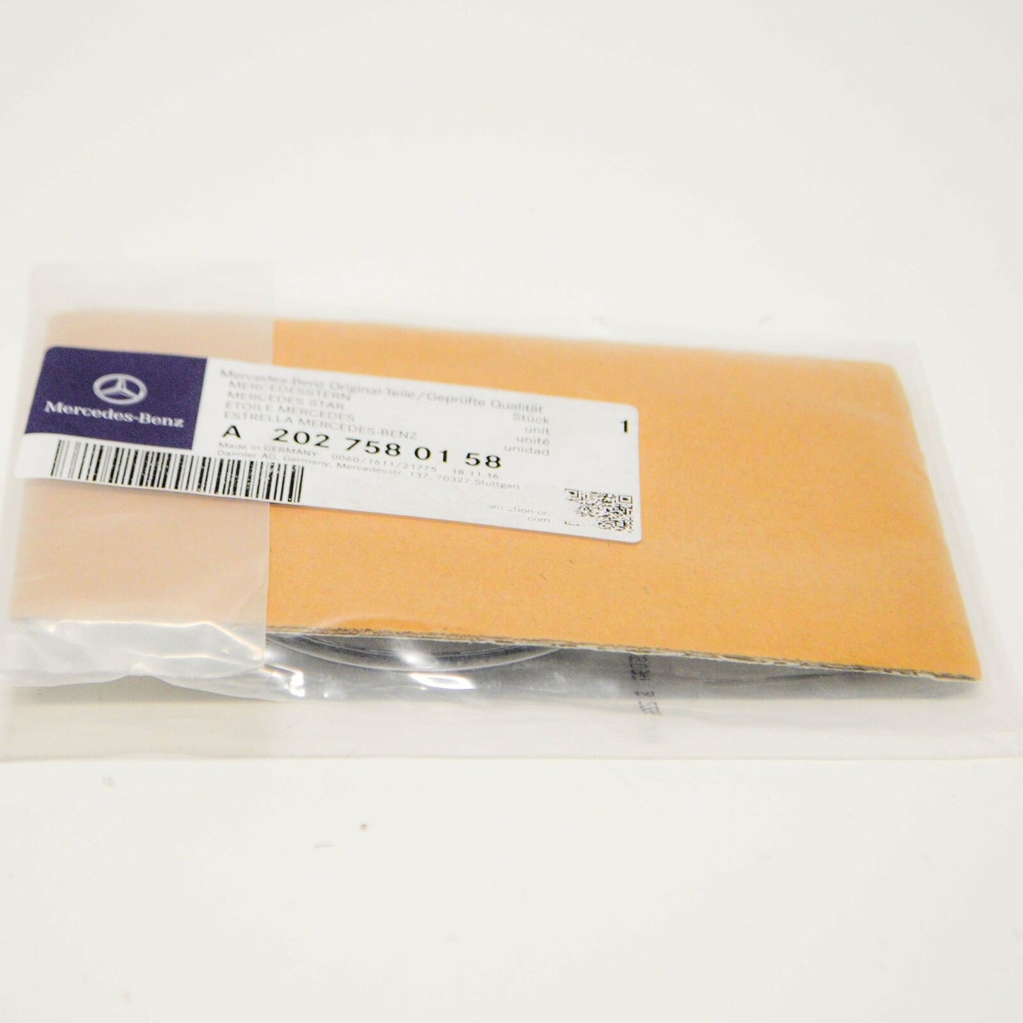NEW MERCEDES BENZ C W202 REAR TAILGATE BOOT LID EMBLEM STAR A2027580158 ORIGINAL