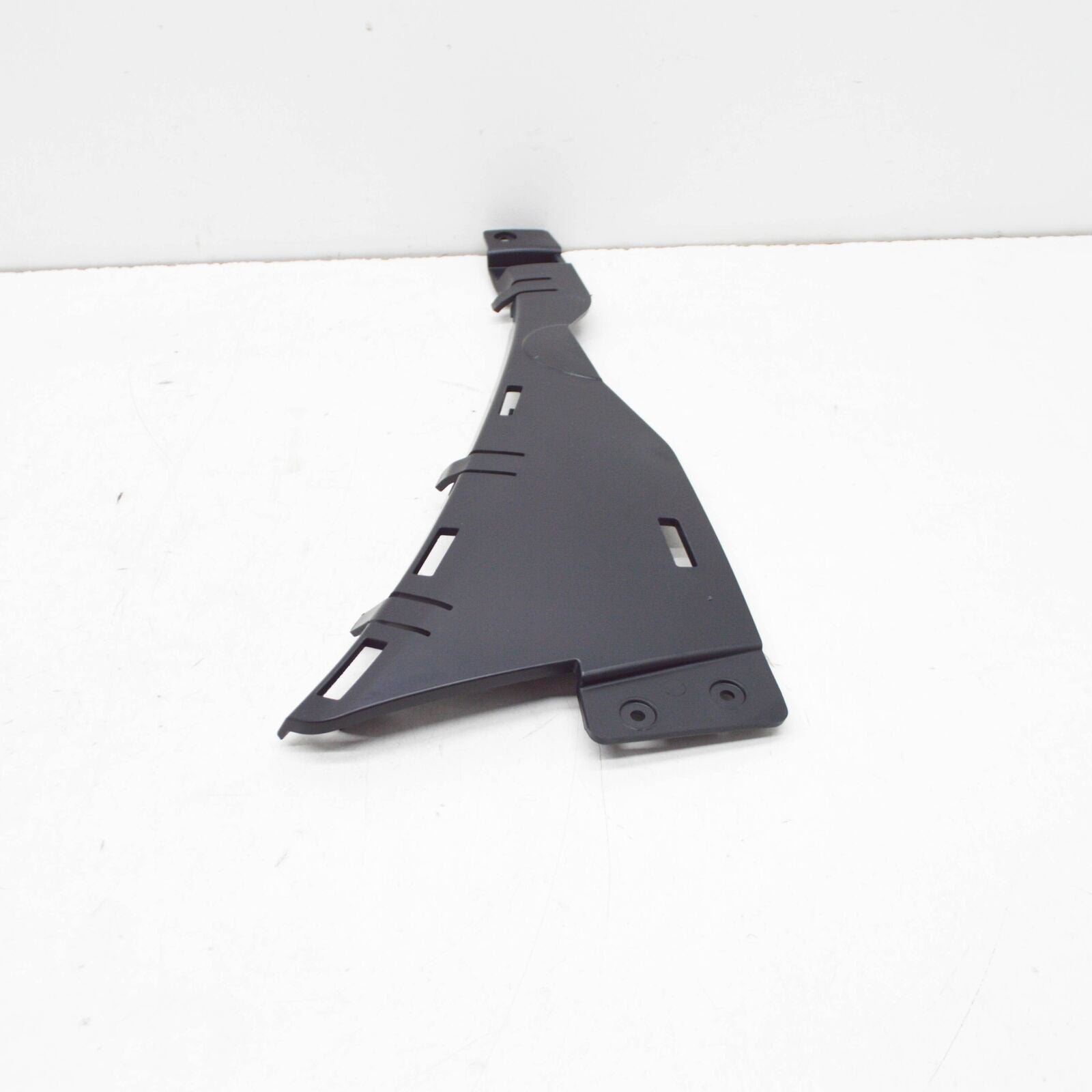 NEW MB GLE W167 AMG FRONT RIGHT BUMPER LOWER BRACKET A1678858606 ORIGINAL