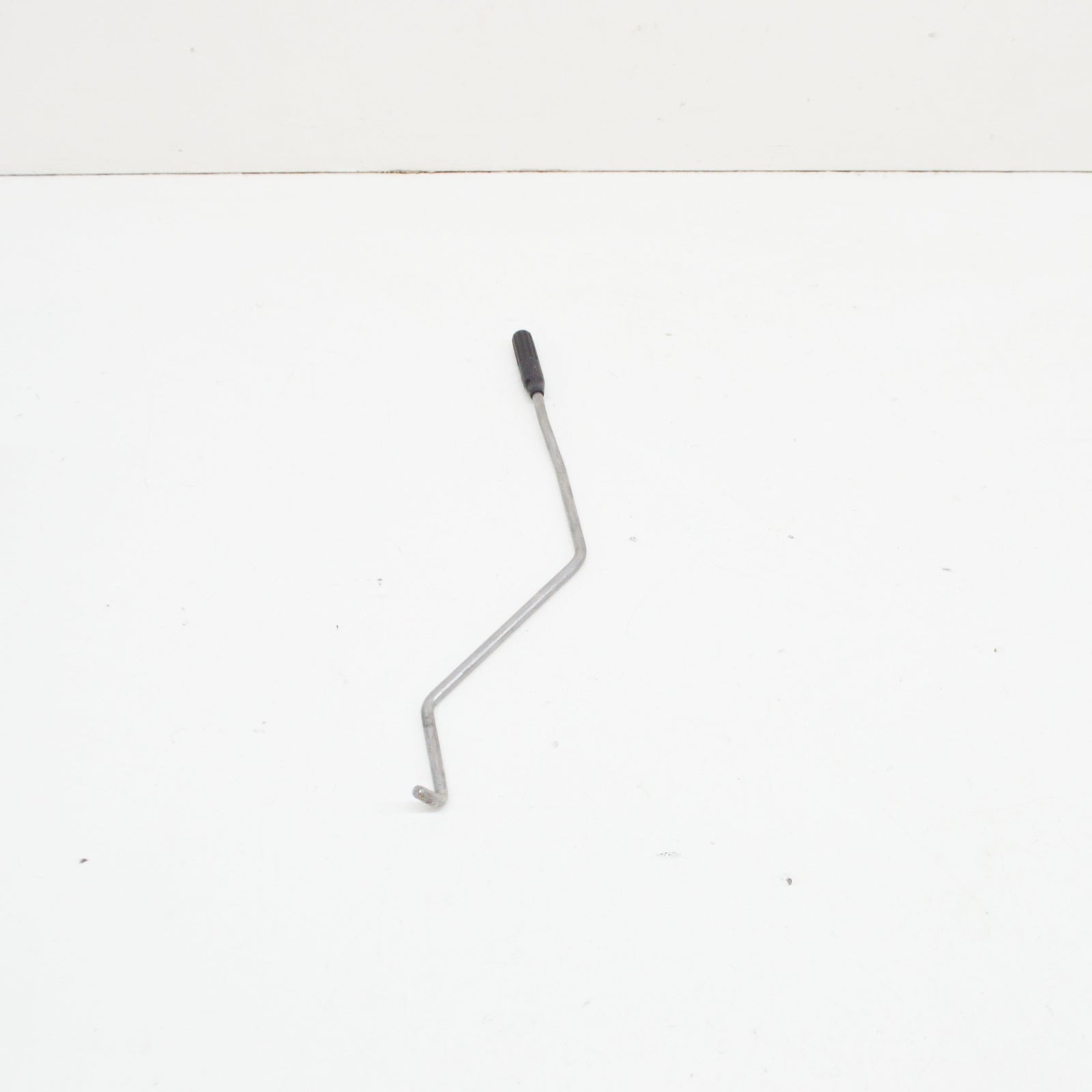 NEW MERCEDES-BENZ VITO W639 FRONT RIGHT DOOR CATCH A6397600240 ORIGINAL