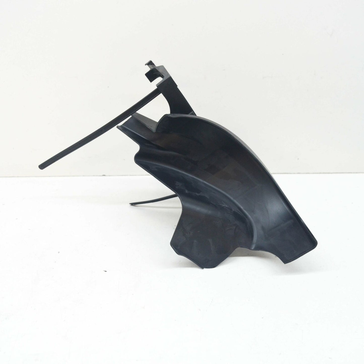 NEW MB CLA COUPE C117 FRONT LEFT BRAKE AIR DUCT A2464211420 ORIGINAL