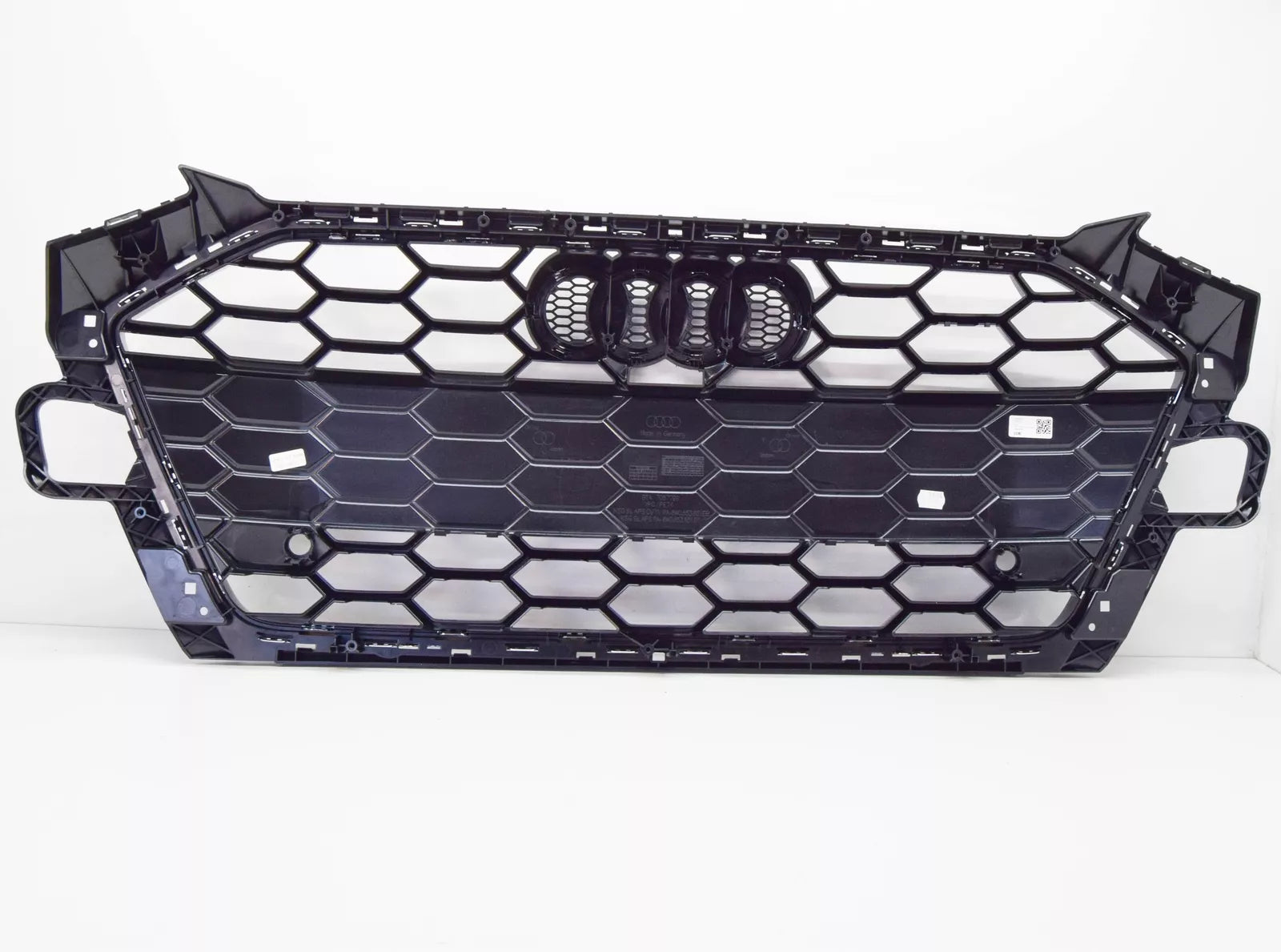 NEW AUDI A4 AVANT B9 RADIATOR GRILLE 8W0853651EBRN4 8W0853651EB RN4 ORIGINAL