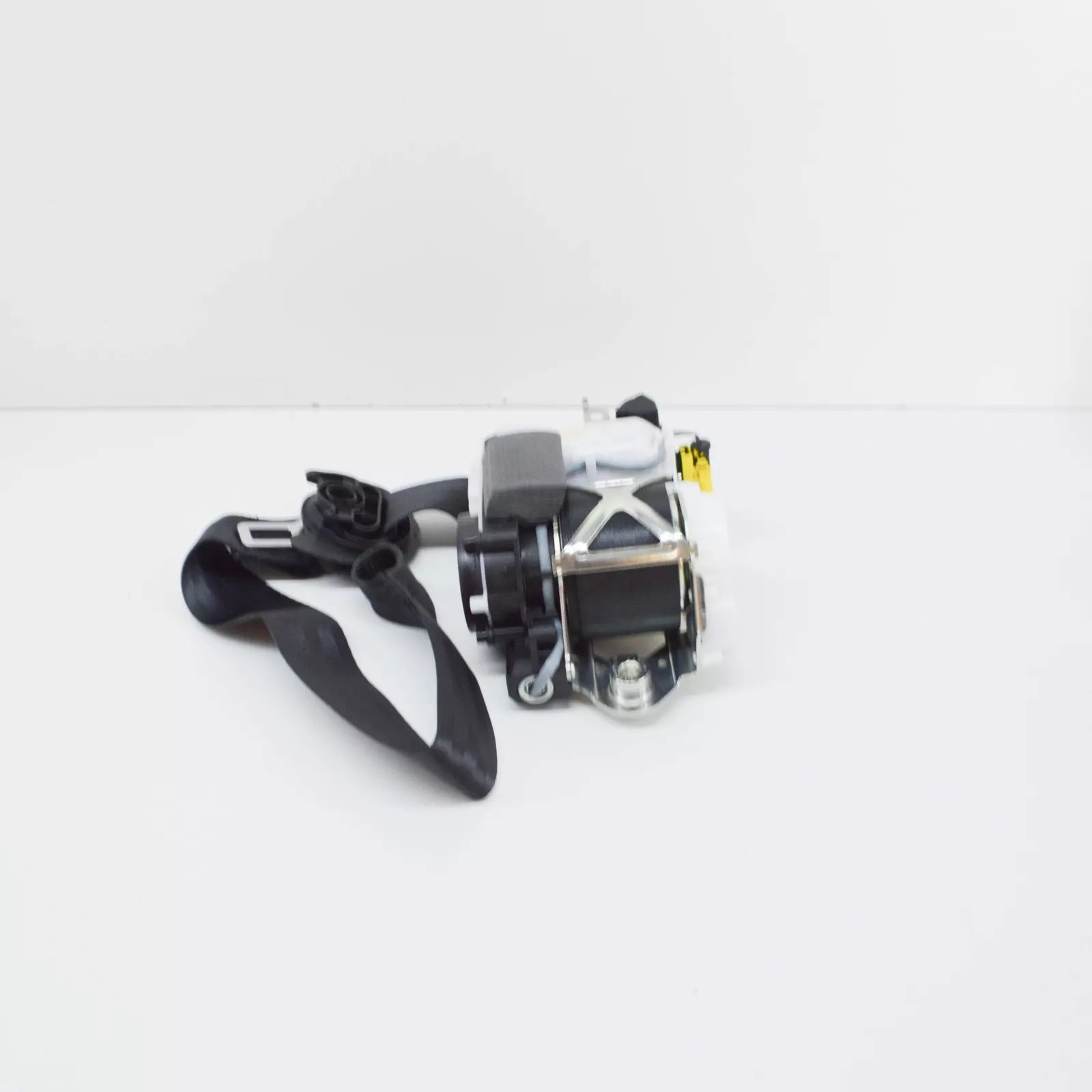 NEW VW GOLF VII 5G MK7 FRONT LEFT SEATBELT 5G3857705GRAA ORIGINAL