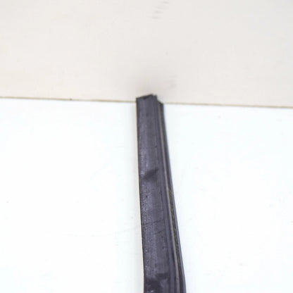 NEW BMW 3 CONVERTIBLE E30 FRONT RIGHT DOOR WEATHERSTRIP 51321924754 ORIGINAL
