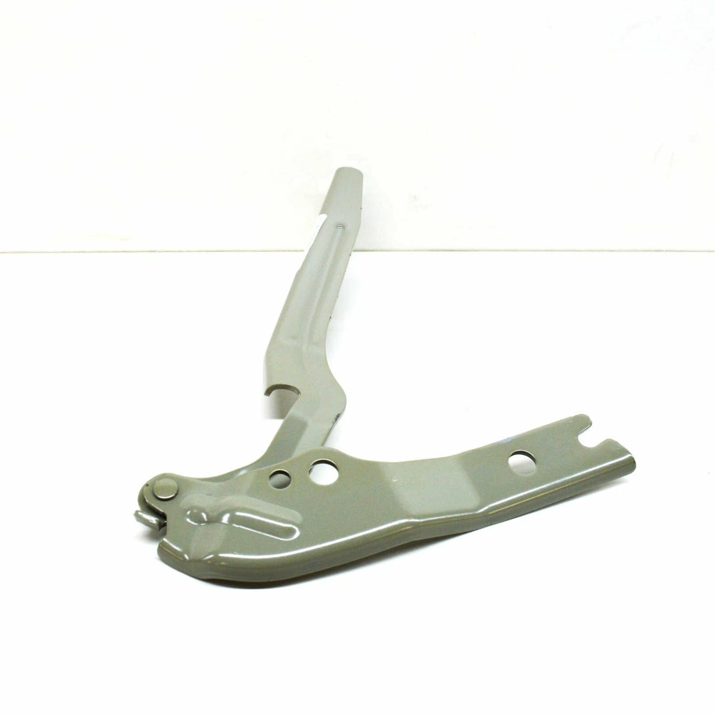 NEW VOLKSWAGEN JETTA A7 FRONT RIGHT BONNET HINGE 17A823302