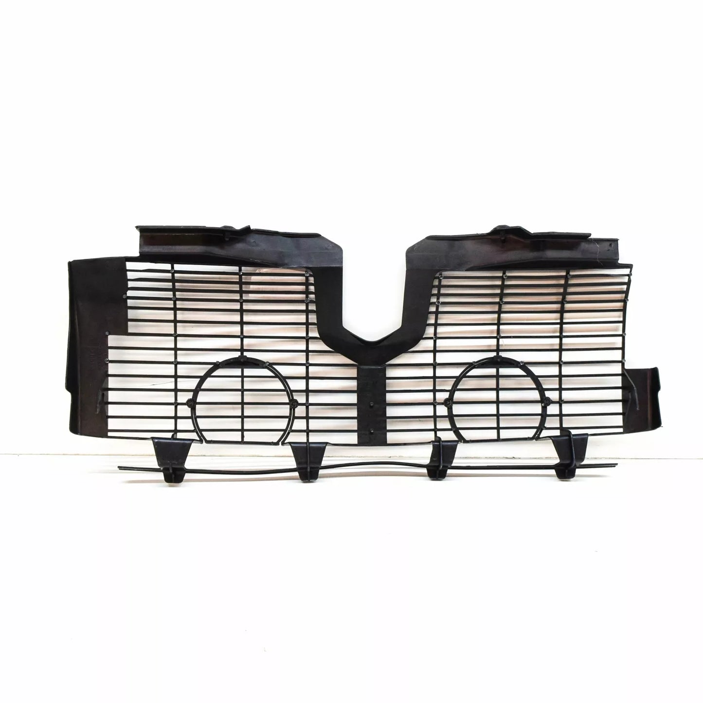 NEW MERCEDES-BENZ C-CLASS W202 RADIATOR COVERING A2025000718