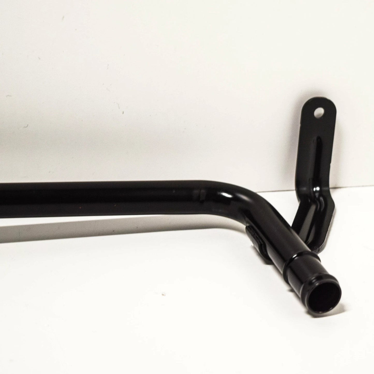 NEW AUDI Q7 4L RADIATOR COOLANT HOSE PIPE TUBE 7L8121065AB 2015