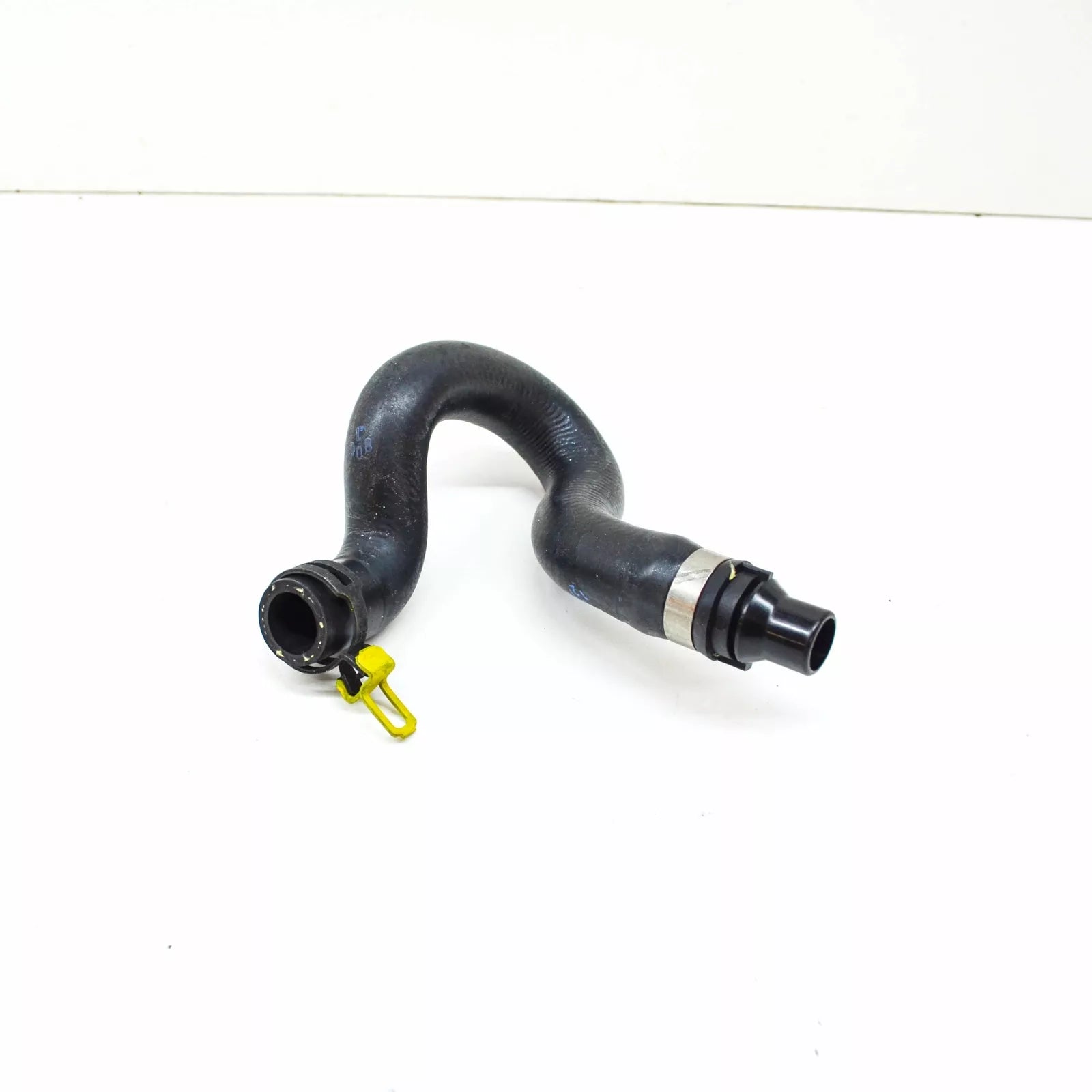 NEW MERCEDES-BENZ S COUPE C216 ENGINE COOLANT HOSE PIPE A2218304996 ORIGINAL