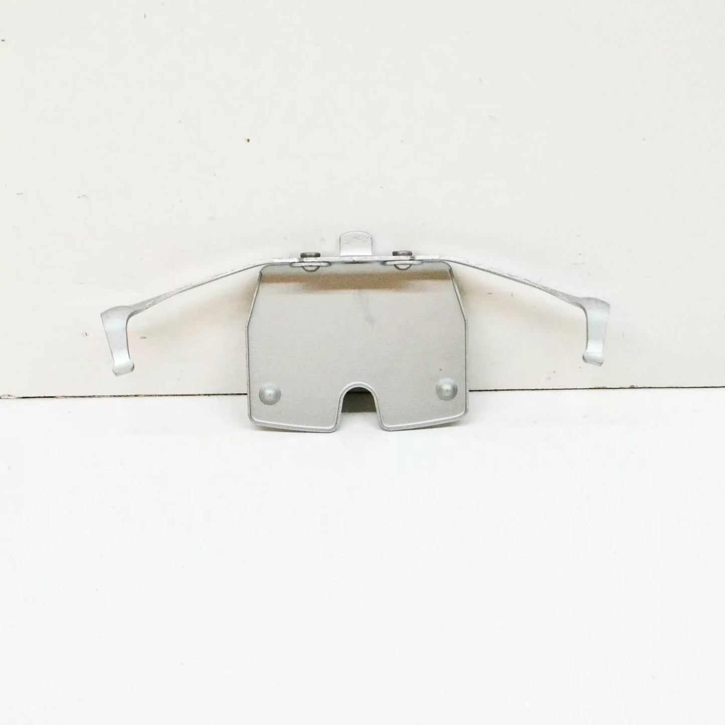 NEW BMW 5 GT F07 FRONT BRAKE CALIPER CLIP 34116784185 2015 13671443 ORIGINAL