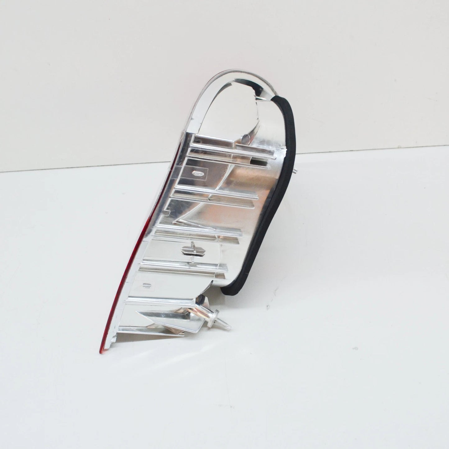 NEW BMW 3 E46 REAR LEFT TAILLIGHT 63218383825 8383825 ORIGINAL