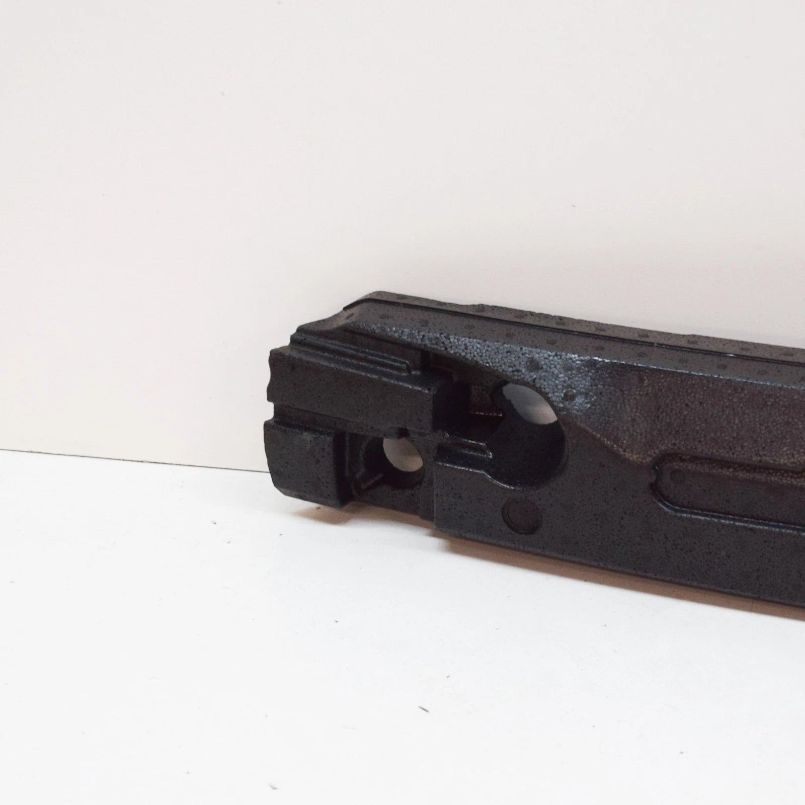 NEW MERCEDES-BENZ SL R230 FRONT BUMPER REINFORCEMENT FOAM A2308850637 ORIGINAL