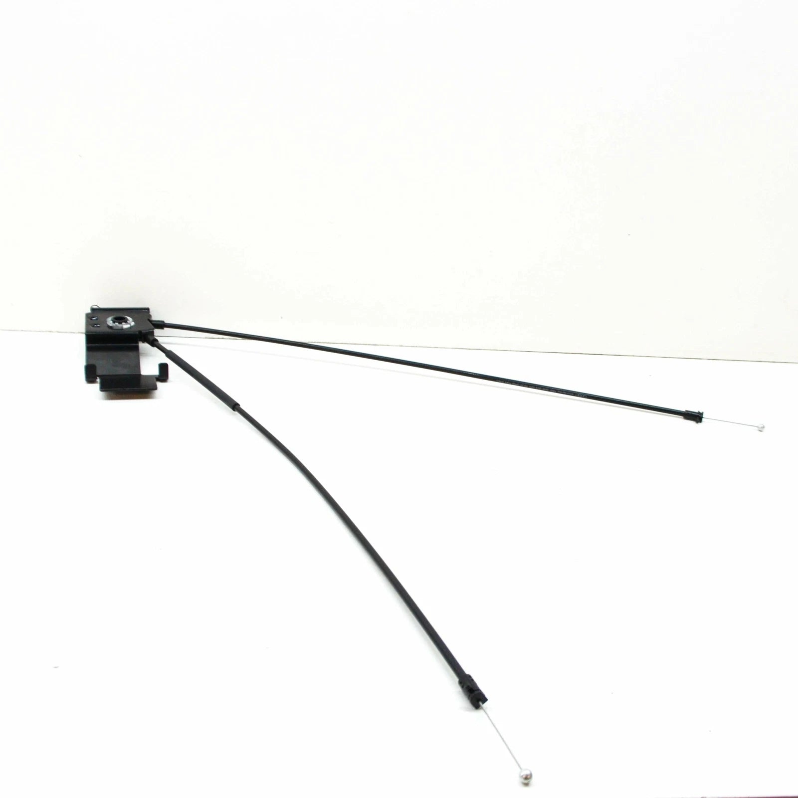 NEW AUDI A5 CABRIO 8W6 FRONT BONNET HOOD CENTER LID LOCK CABLE 8W6823529