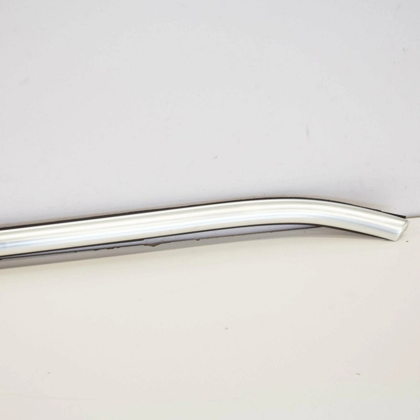 NEW BMW X6 F16 FRONT LEFT DOOR WINDOW STRIP TRIM 7329337 51337329337 ORIGINAL