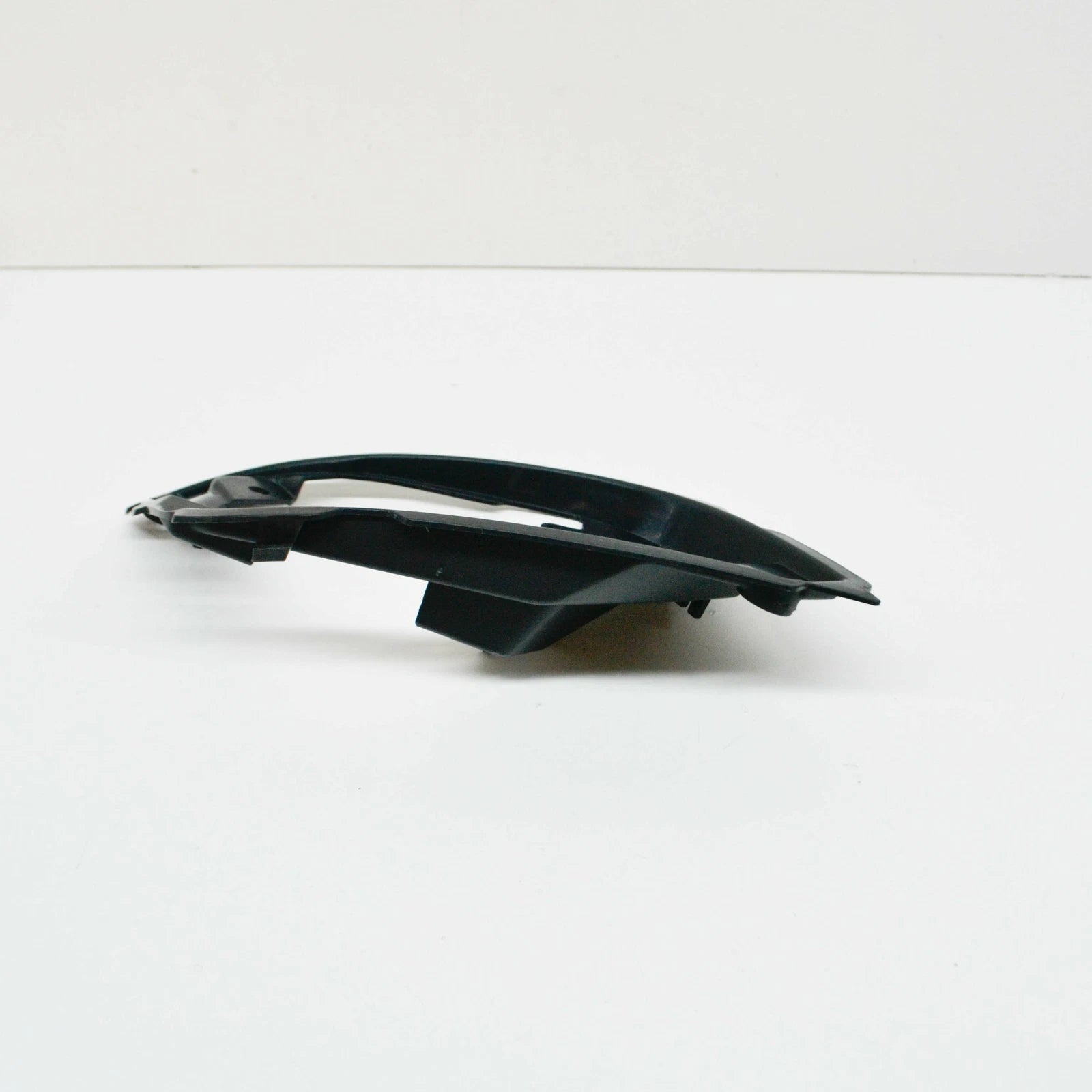 NEW MERCEDES BENZ ML W164 FOG LIGHT RIGHT BRACKET SUPPORT A1648890414