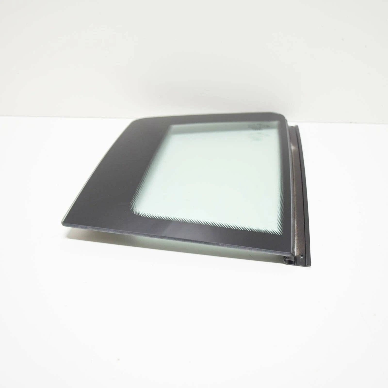 NEW AUDI R8 42 REAR LEFT SIDE WINDOW QUARTER GLASS 420845299NVB ORIGINAL