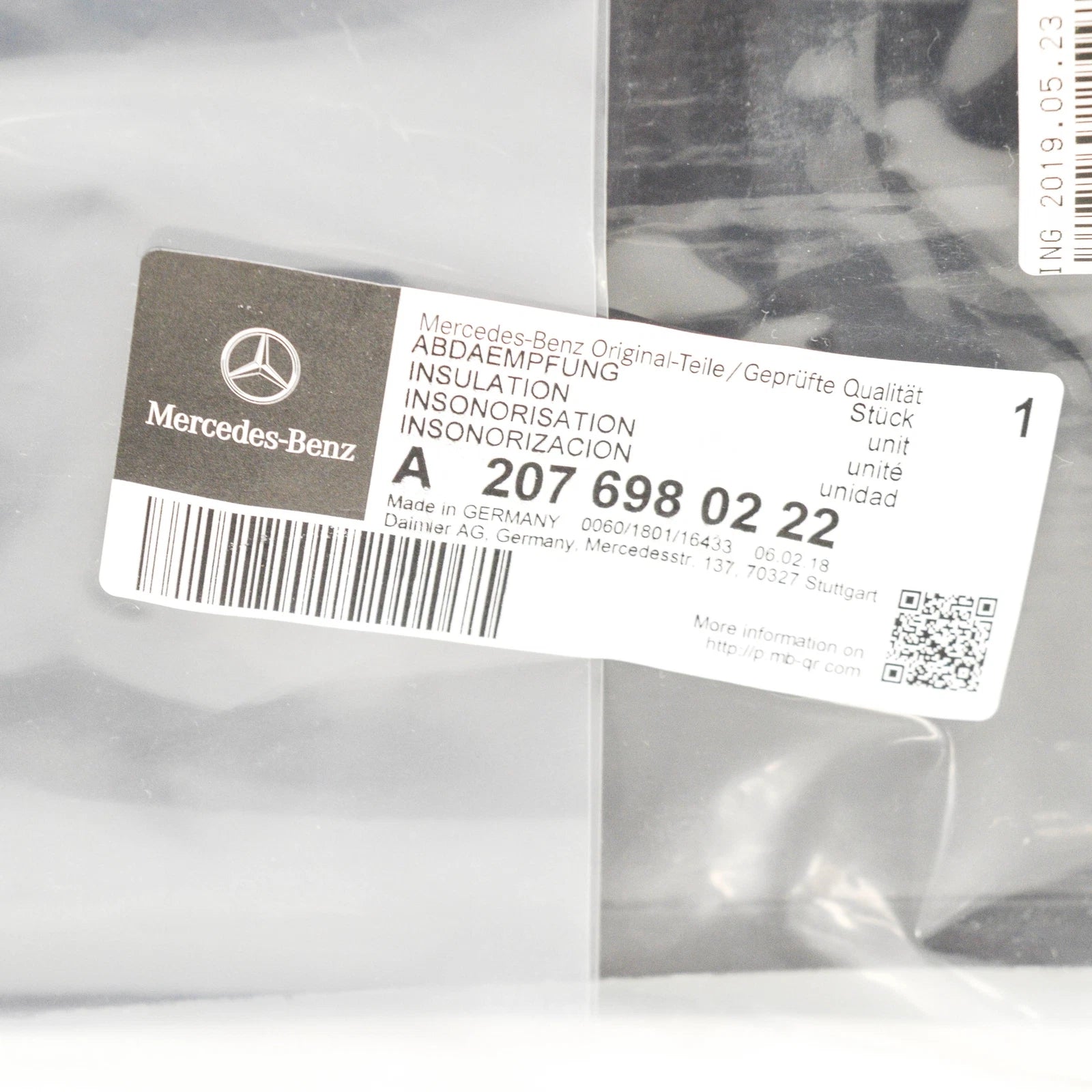 NEW MB C W204 FRONT RIGHT SIDE FENDER SOUND ABSORBER A2076980222 ORIGINAL