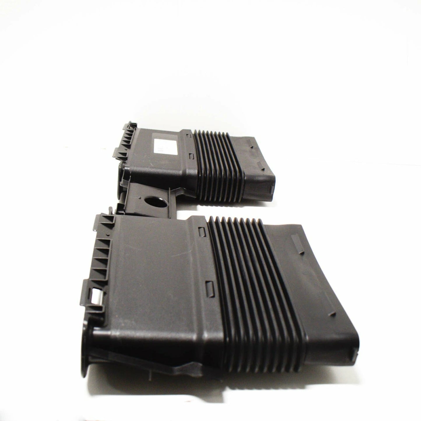 NEW AUDI Q7 4M AIR INTAKE DUCT 4M0129510D ORIGINAL