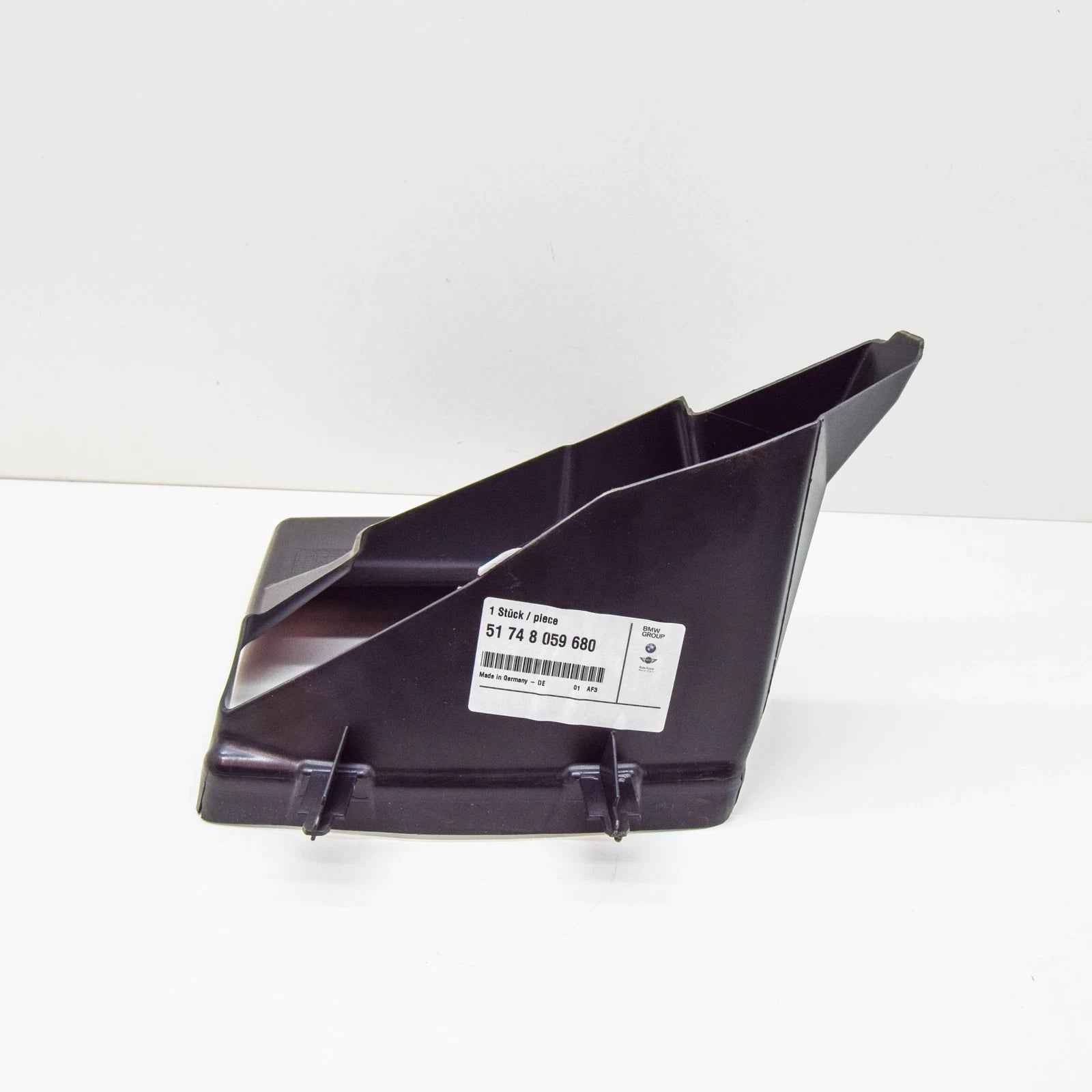 NEW BMW 5 G30 RADIATOR AIR DUCT RIGHT M 51748059680 ORIGINAL