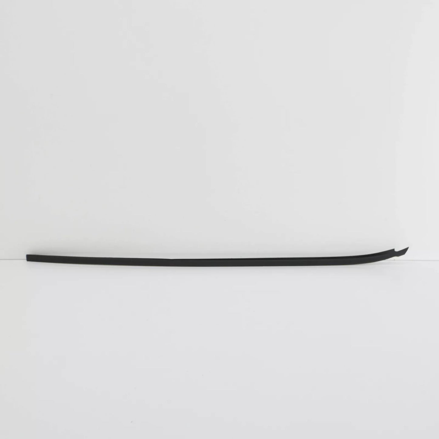 NEW VW TOUAREG 7L FRONT RIGHT WINDSHIELD MOLDING 7L68543289B9 ORIGINAL