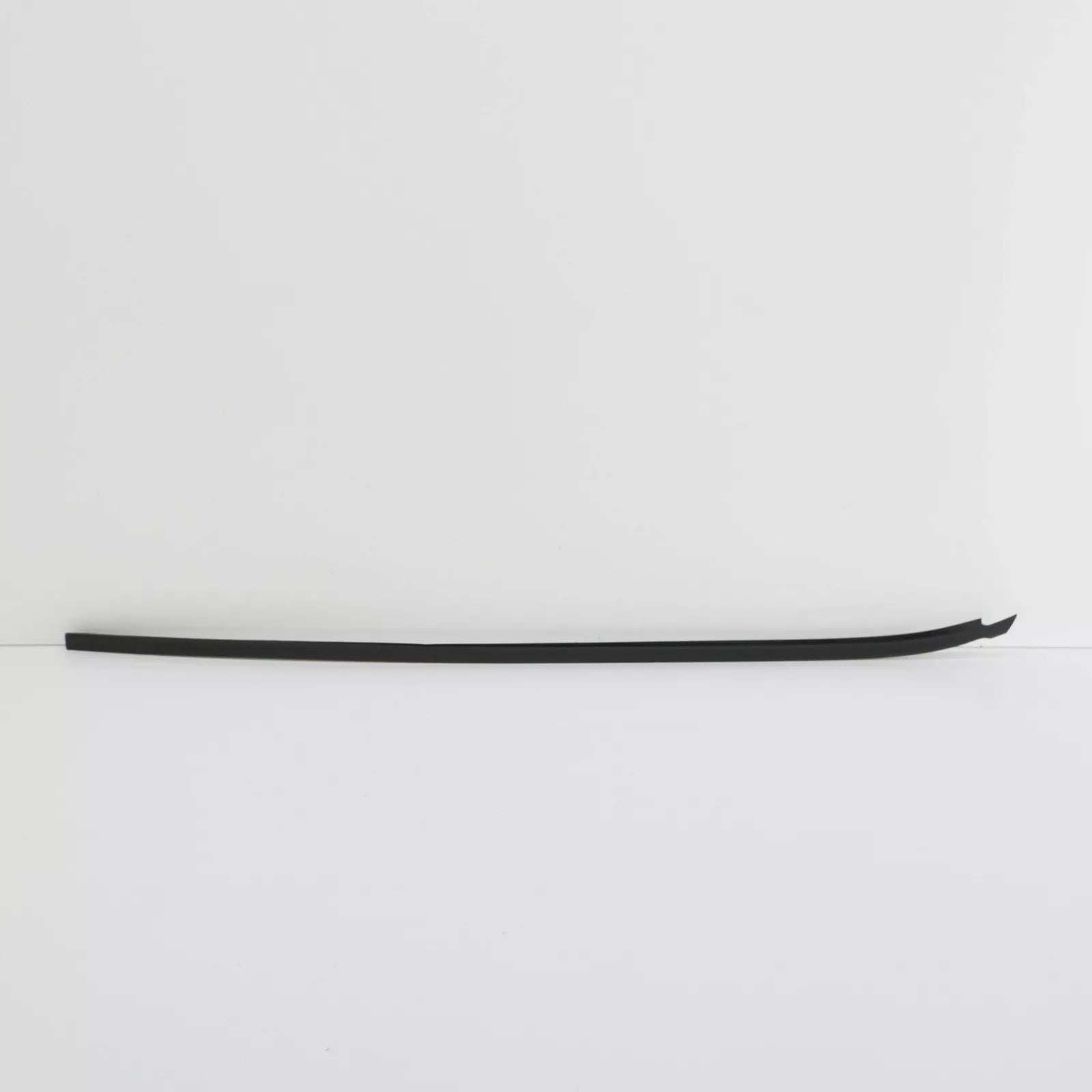 NEW VW TOUAREG 7L FRONT RIGHT WINDSHIELD MOLDING 7L68543289B9 ORIGINAL