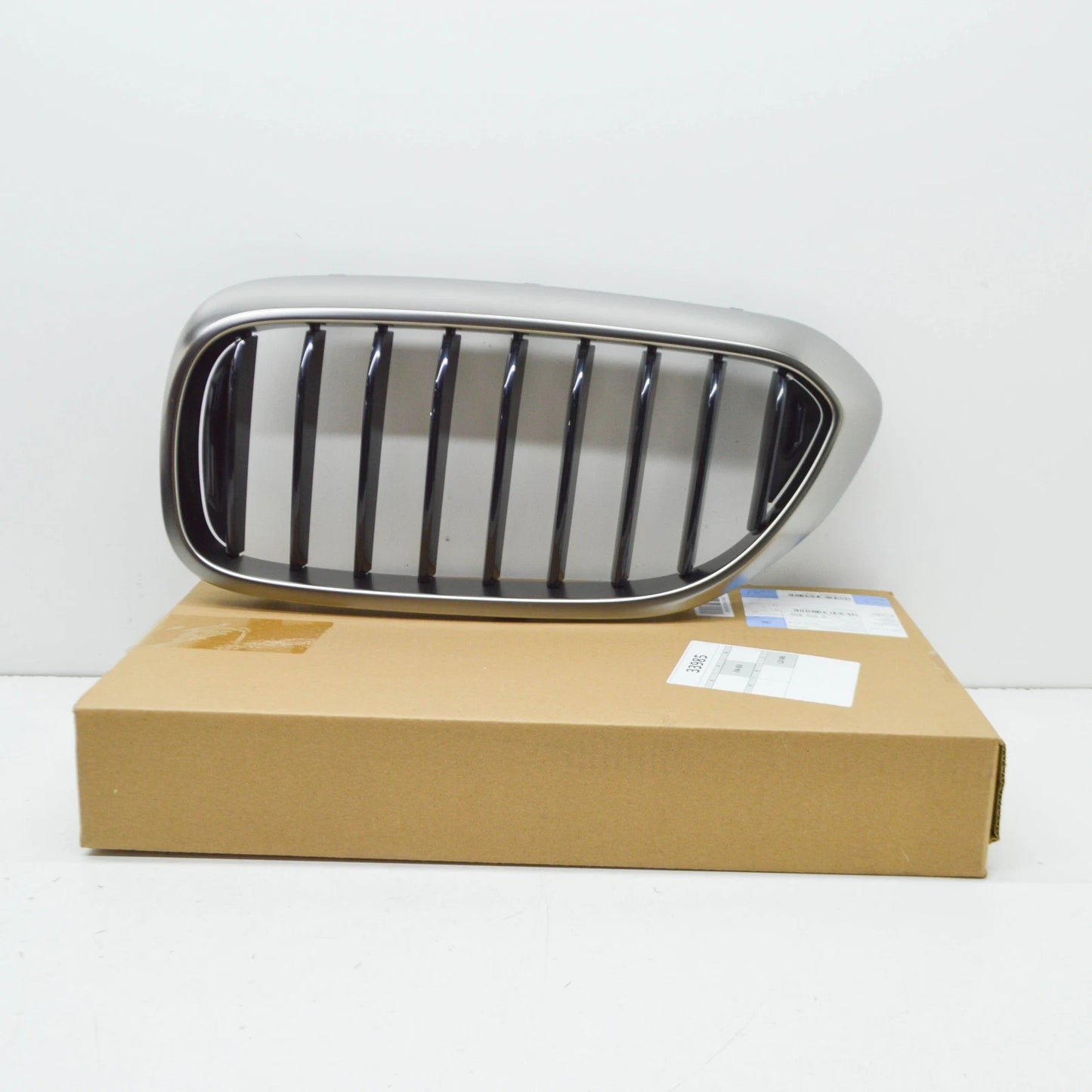 NEW BMW 5 G30 FRONT LEFT GRILL 51138070469 8070469 ORIGINAL