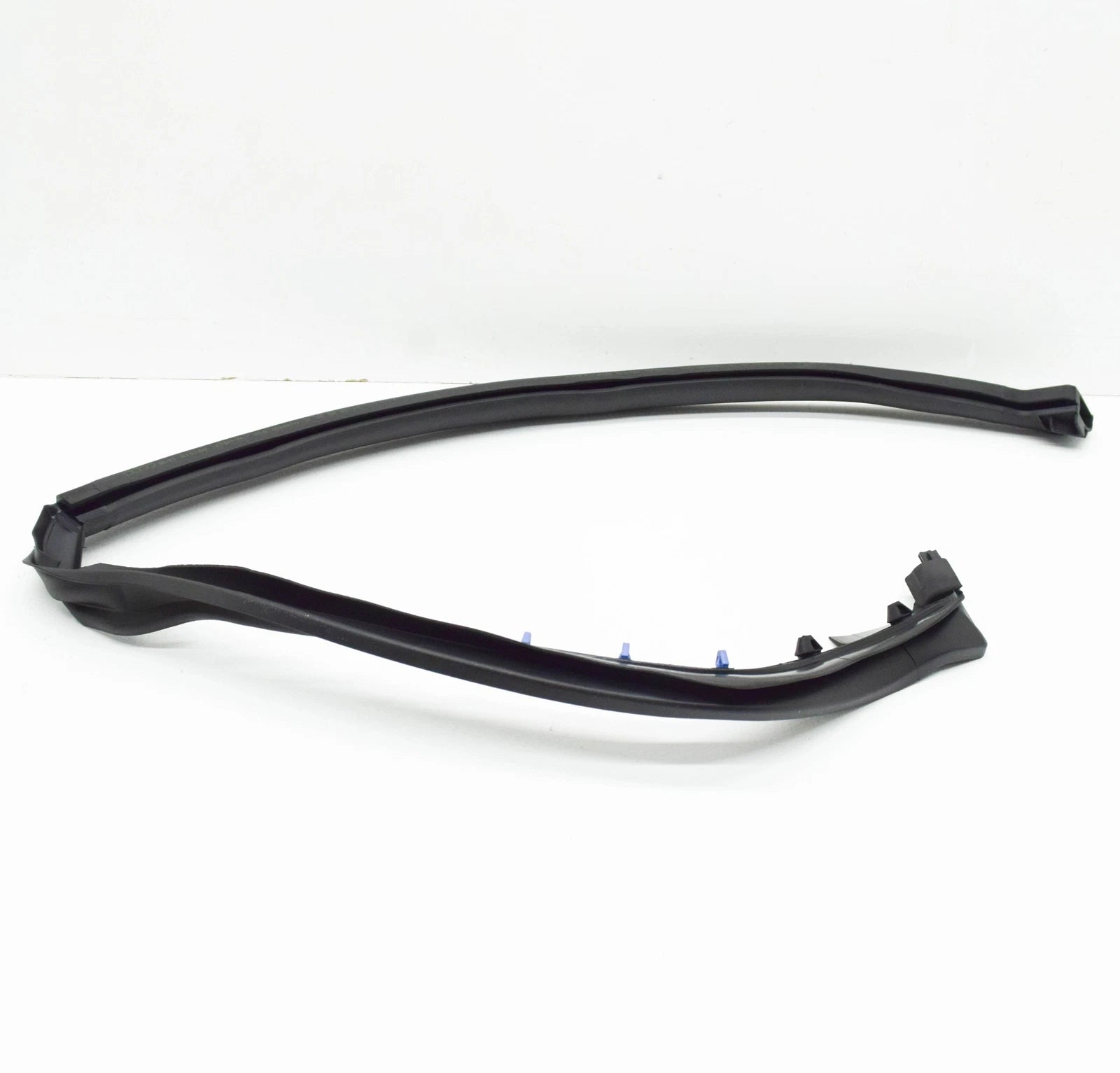 NEW AUDI Q8 4MN REAR LEFT OUTER DOOR SEAL 4M8839119B ORIGINAL