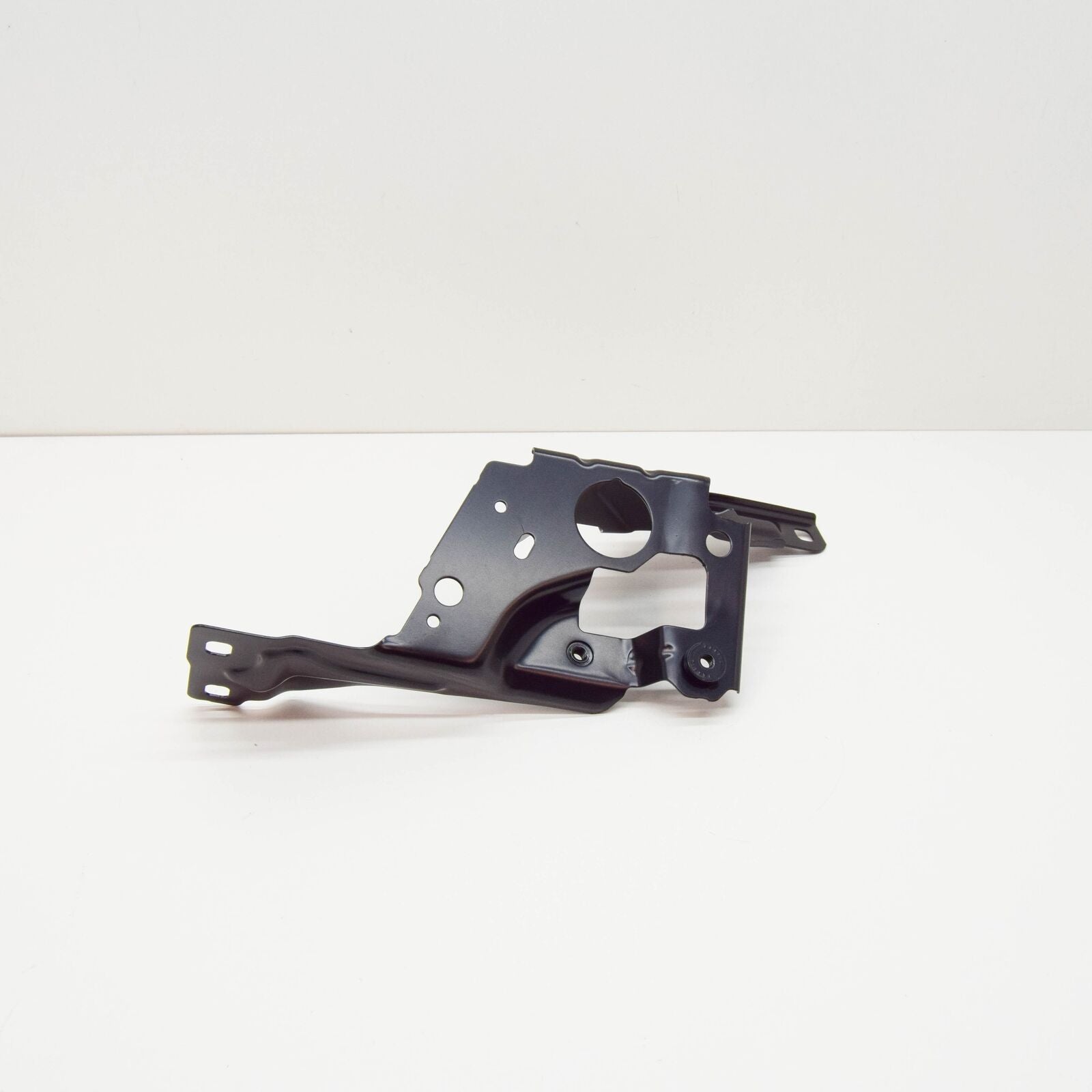 new bmw 4 gran coupe g26 front left fender holder 41009466093 original