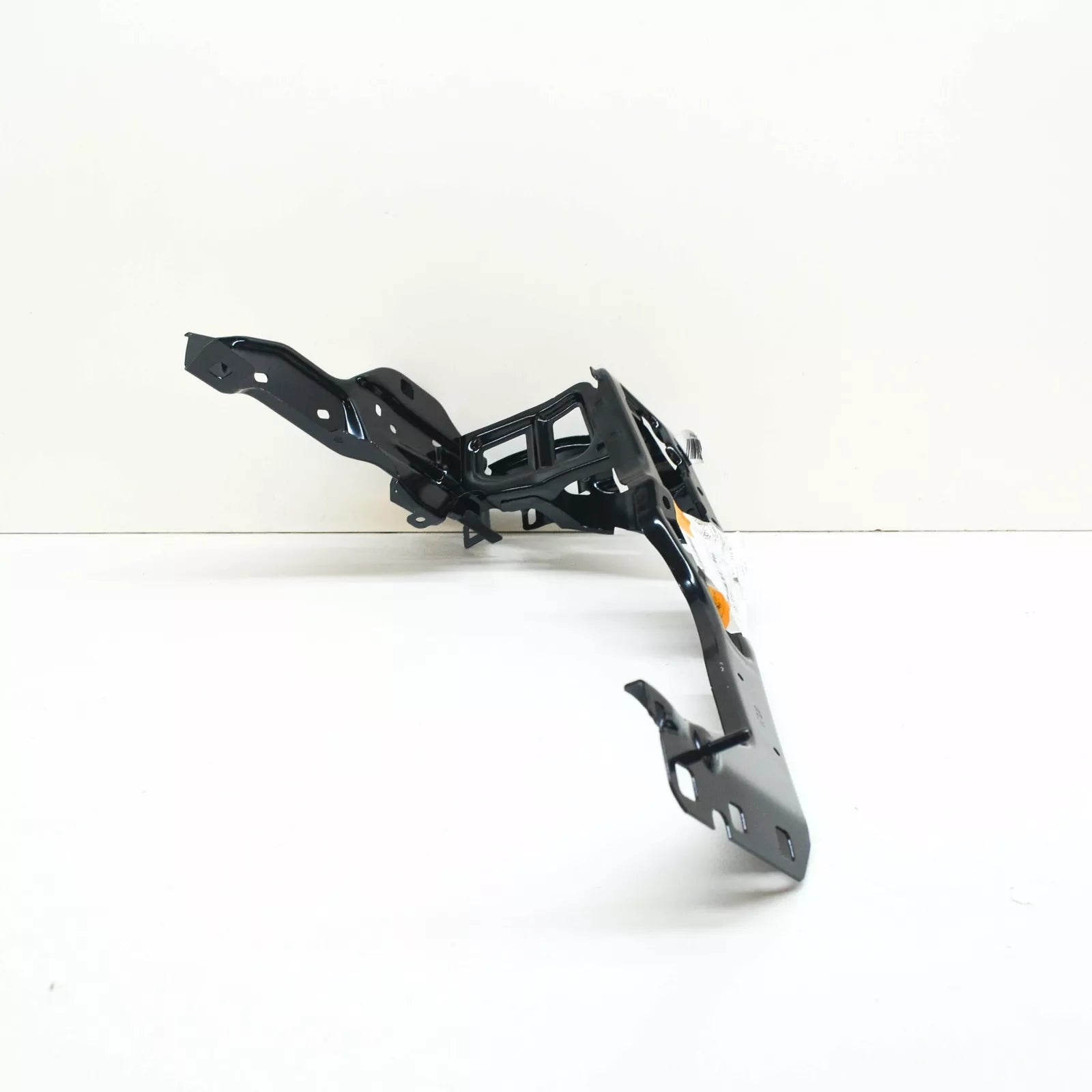 NEW BMW 1 F40 FRONT LEFT RADIATOR SUPPORT TIE BAR EXTENSION 51647459881 ORIGINAL