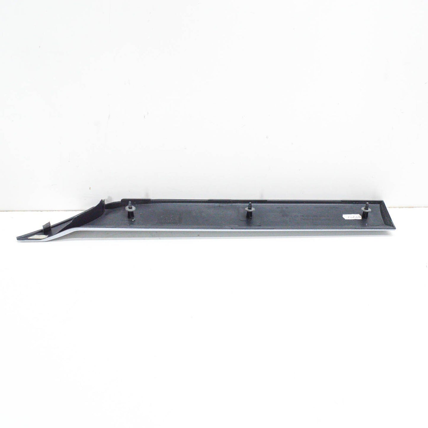 NEW MB VITO W639 RIGHT SIDE PANEL REAR BOTTOM STRIP A63969033629999 ORIGINAL