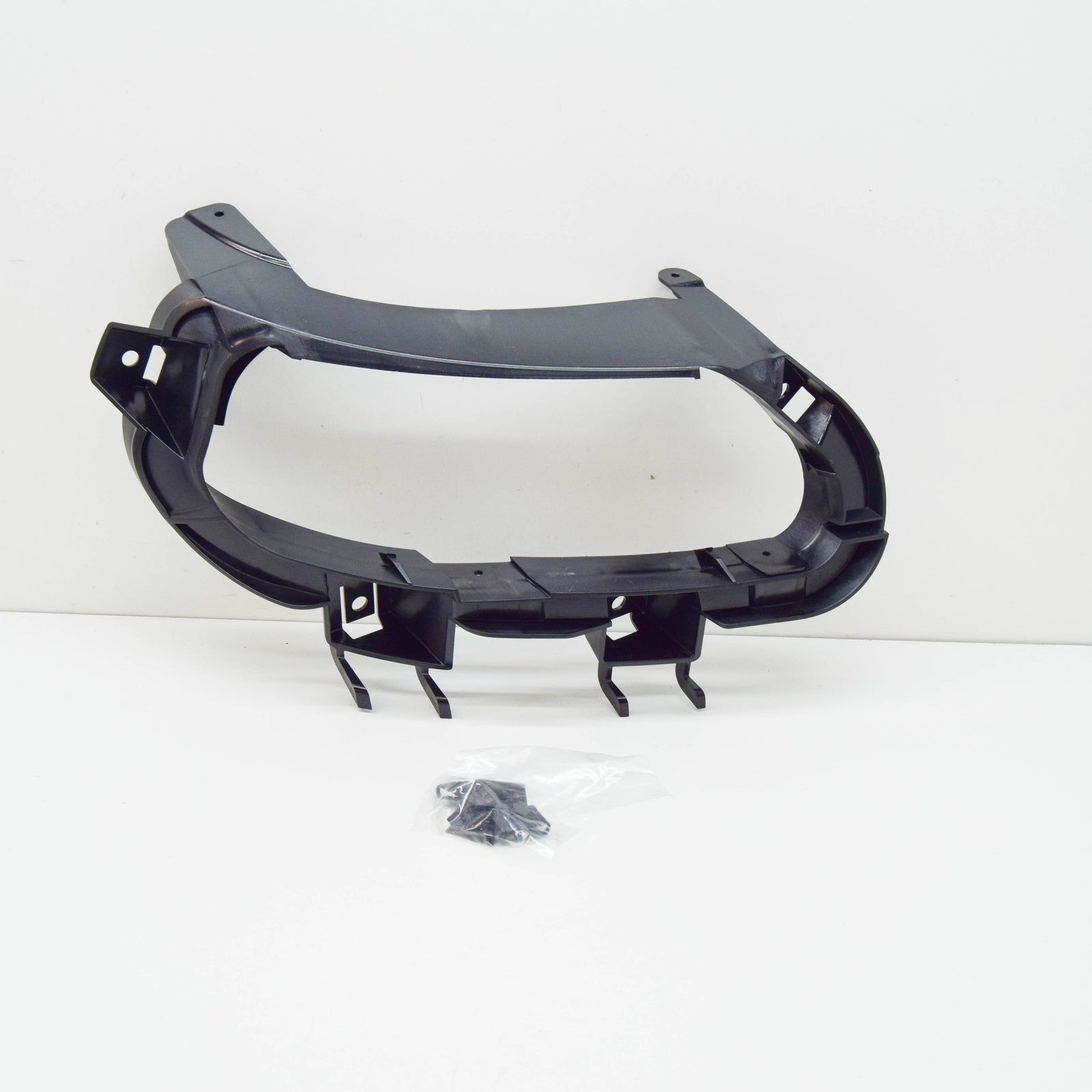 NEW AUDI A8 D4 REAR BUMPER RIGHT CLOSING ELEMENT 4H0807364C ORIGINAL