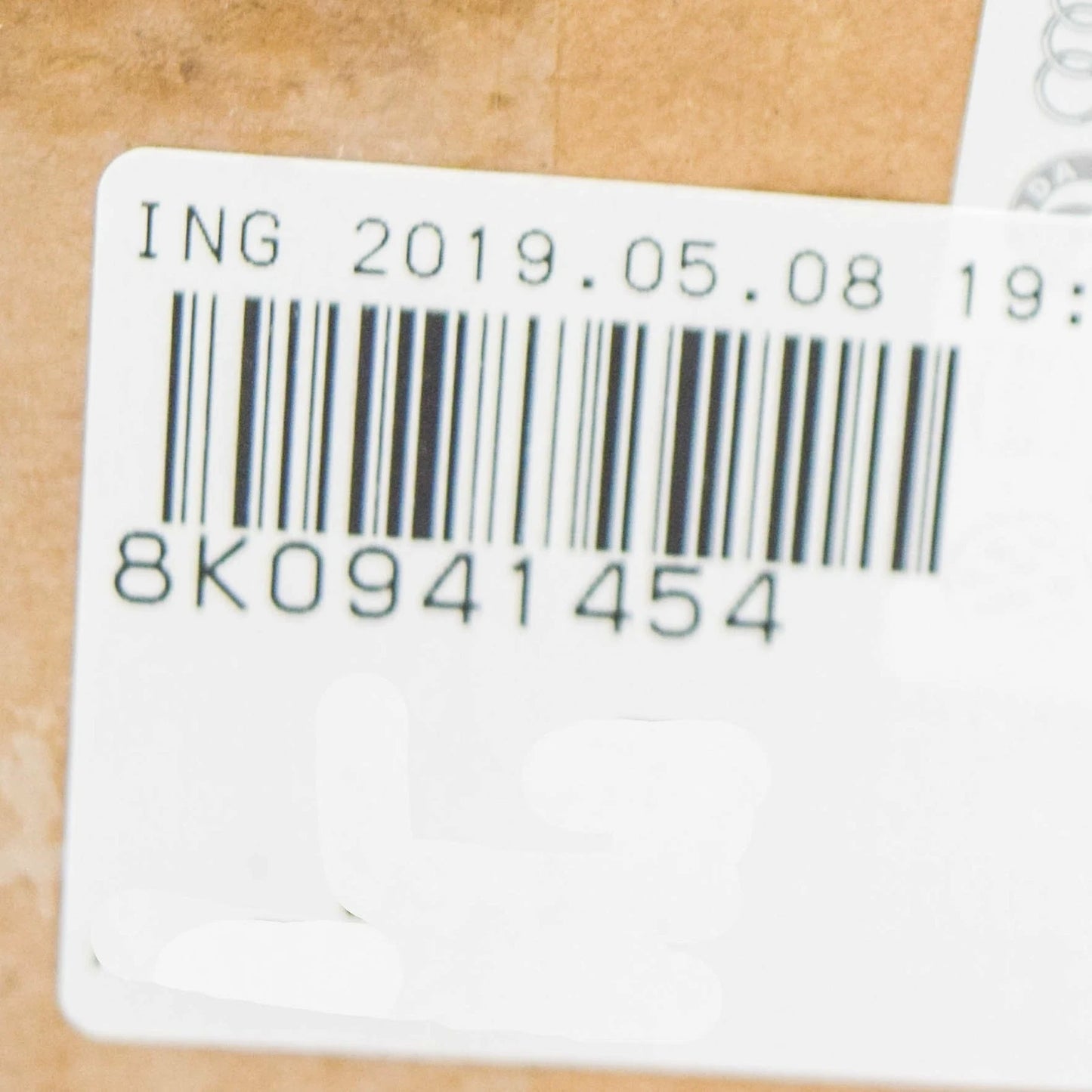 NEW AUDI A4 B8 RIGHT HEADLIGHT BRACKET 8K0941454 2010