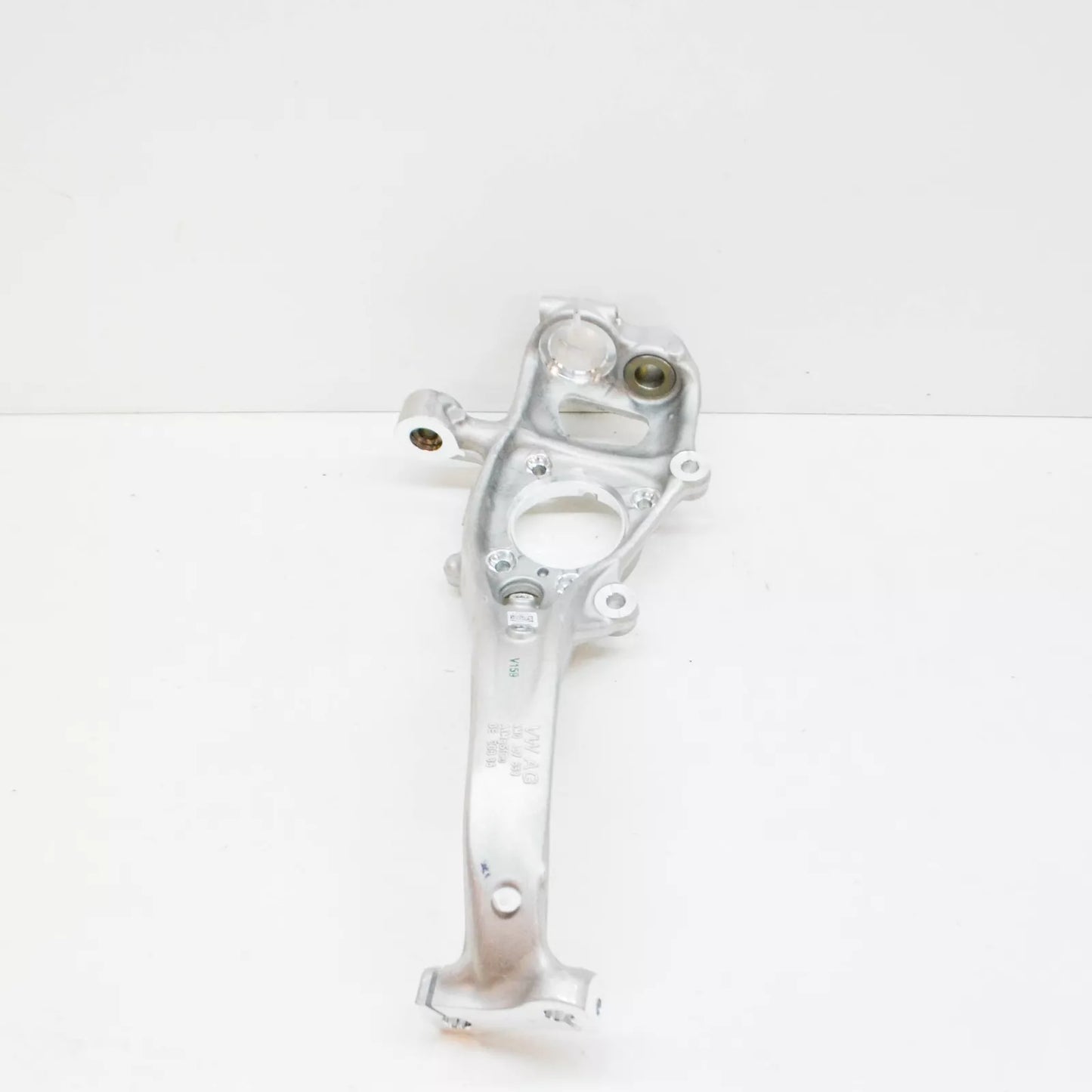 NEW AUDI Q7 4M FRONT LEFT STEERING KNUCKLE 4M0407253K ORIGINAL